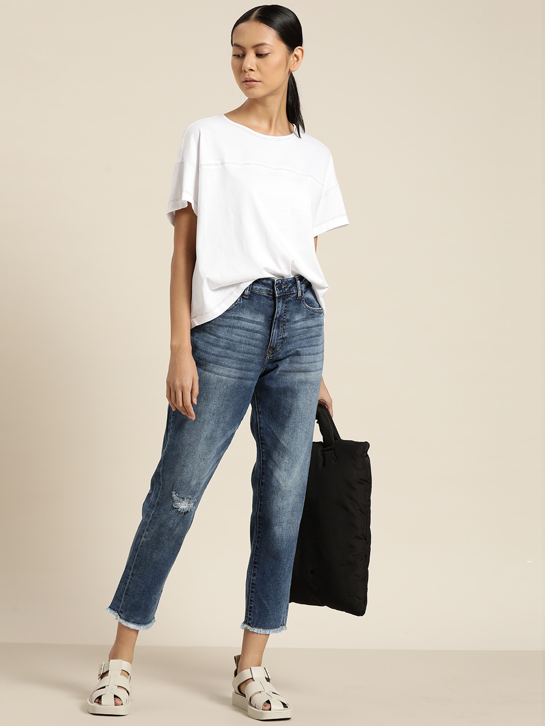 

ether Women Blue Boyfriend Fit Slash Knee Light Fade Stretchable Jeans