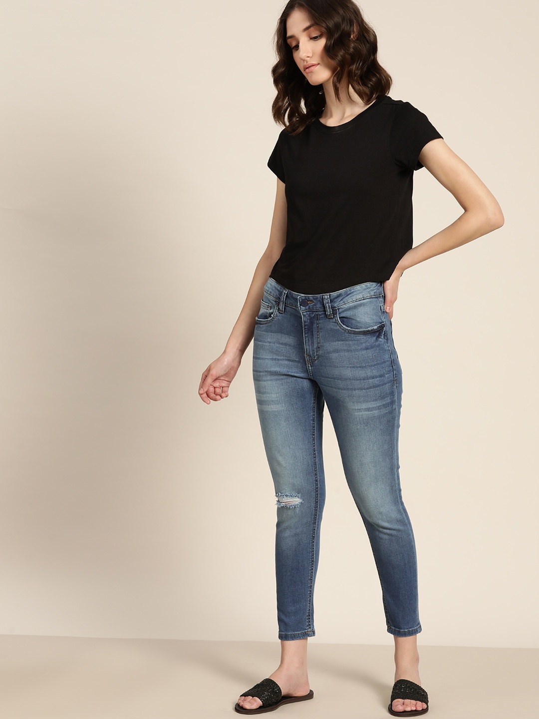

ether Women Blue Skinny Fit Light Fade Low Distressed Stretchable Jeans