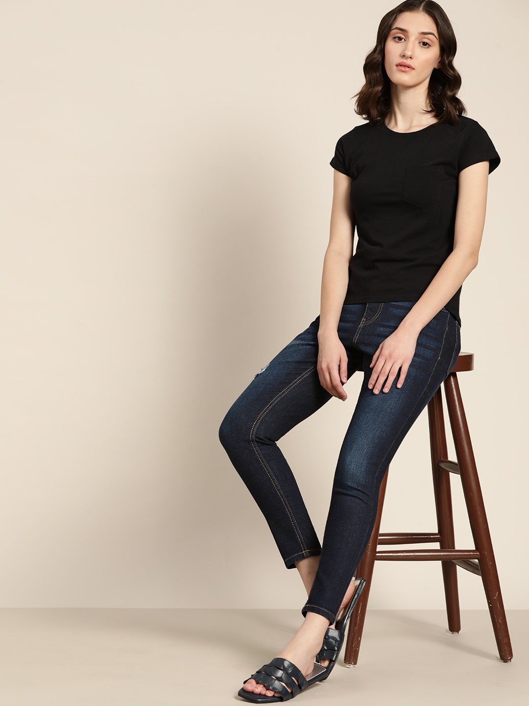 

ether Women Navy Blue Skinny Fit Low Distress Light Fade Stretchable Jeans