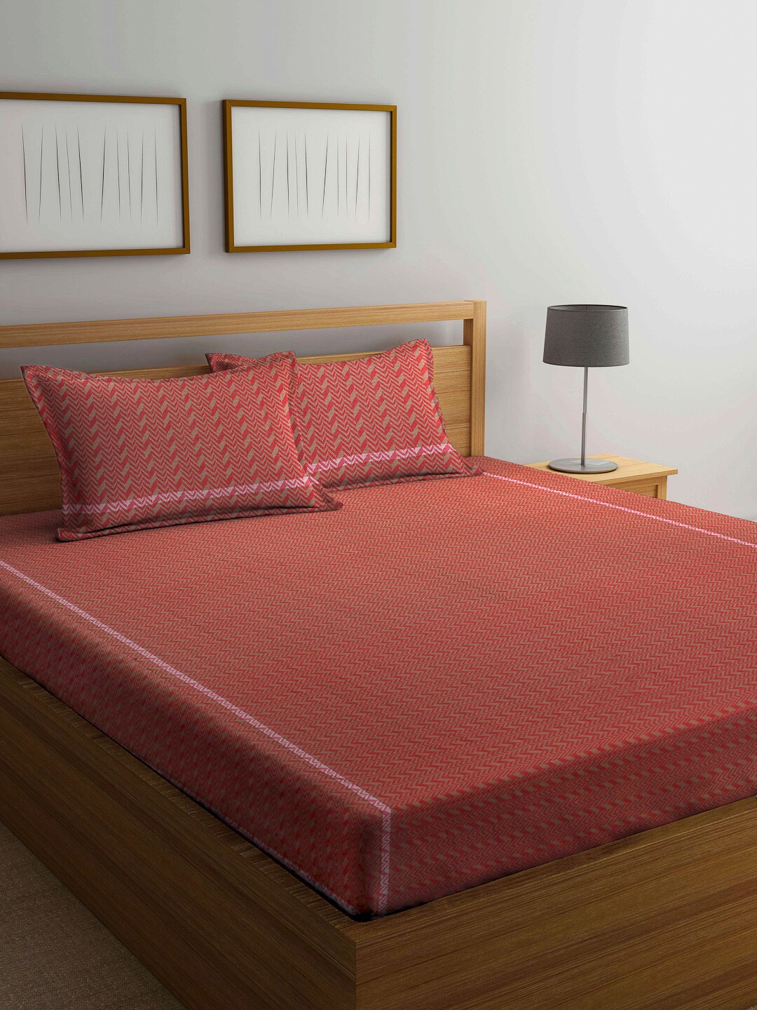 

Arrabi Red & Gold-Toned Geometric 300 TC King Cotton Bedsheet with 2 Pillow Covers