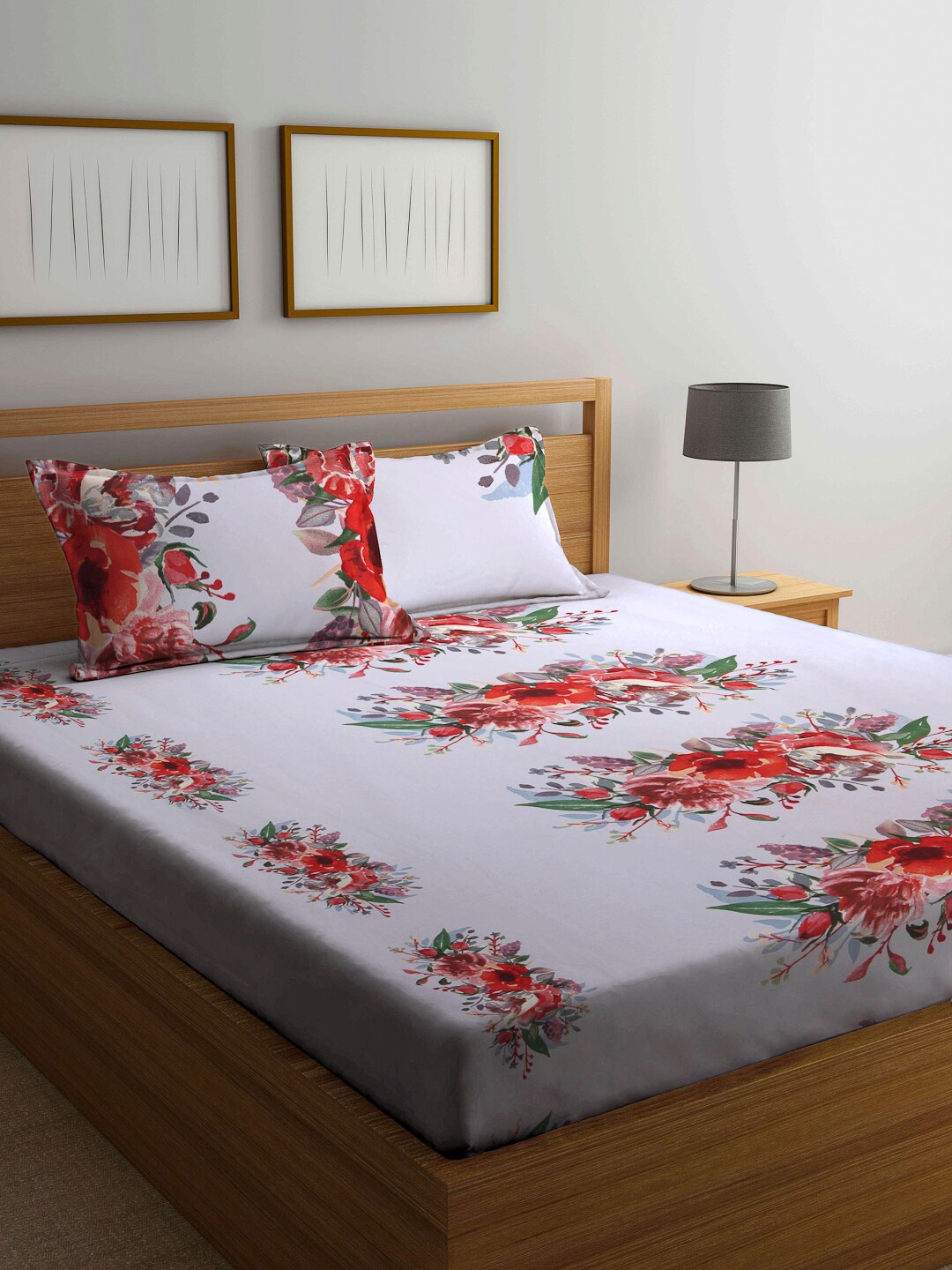 

Arrabi White & Red Floral 300 TC King Bedsheet with 2 Pillow Covers