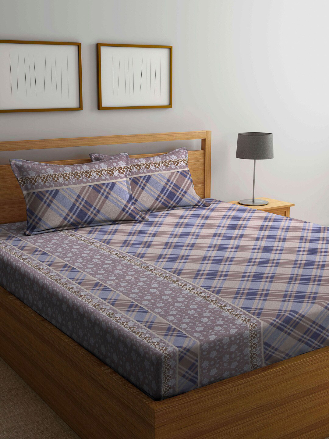 

Arrabi Brown Geometric Printed 300 TC 1 King Bedsheet with 2 Pillow Covers