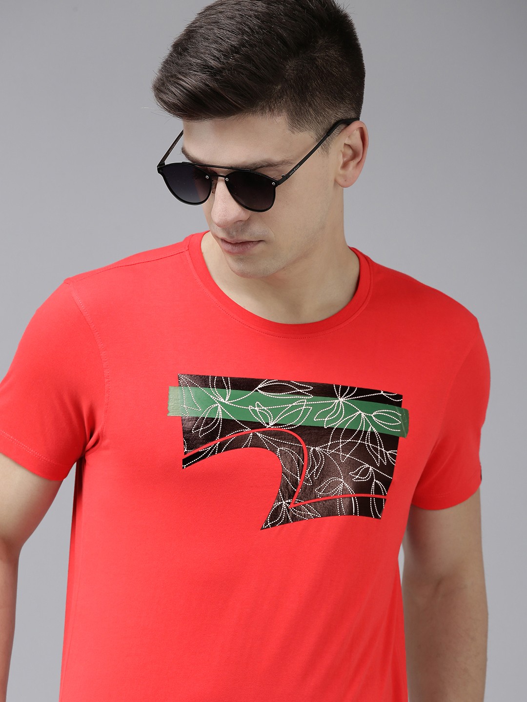 

SPYKAR Men Coral Printed Pure Cotton Slim Fit Casual T-shirt