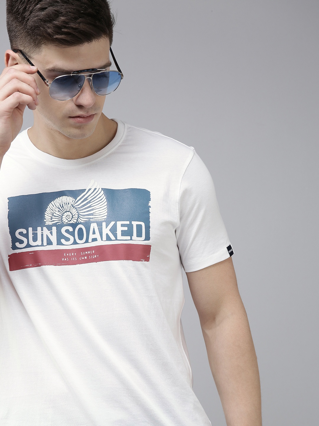 

SPYKAR Men White Printed Slim Fit Pure Cotton Casual T-shirt