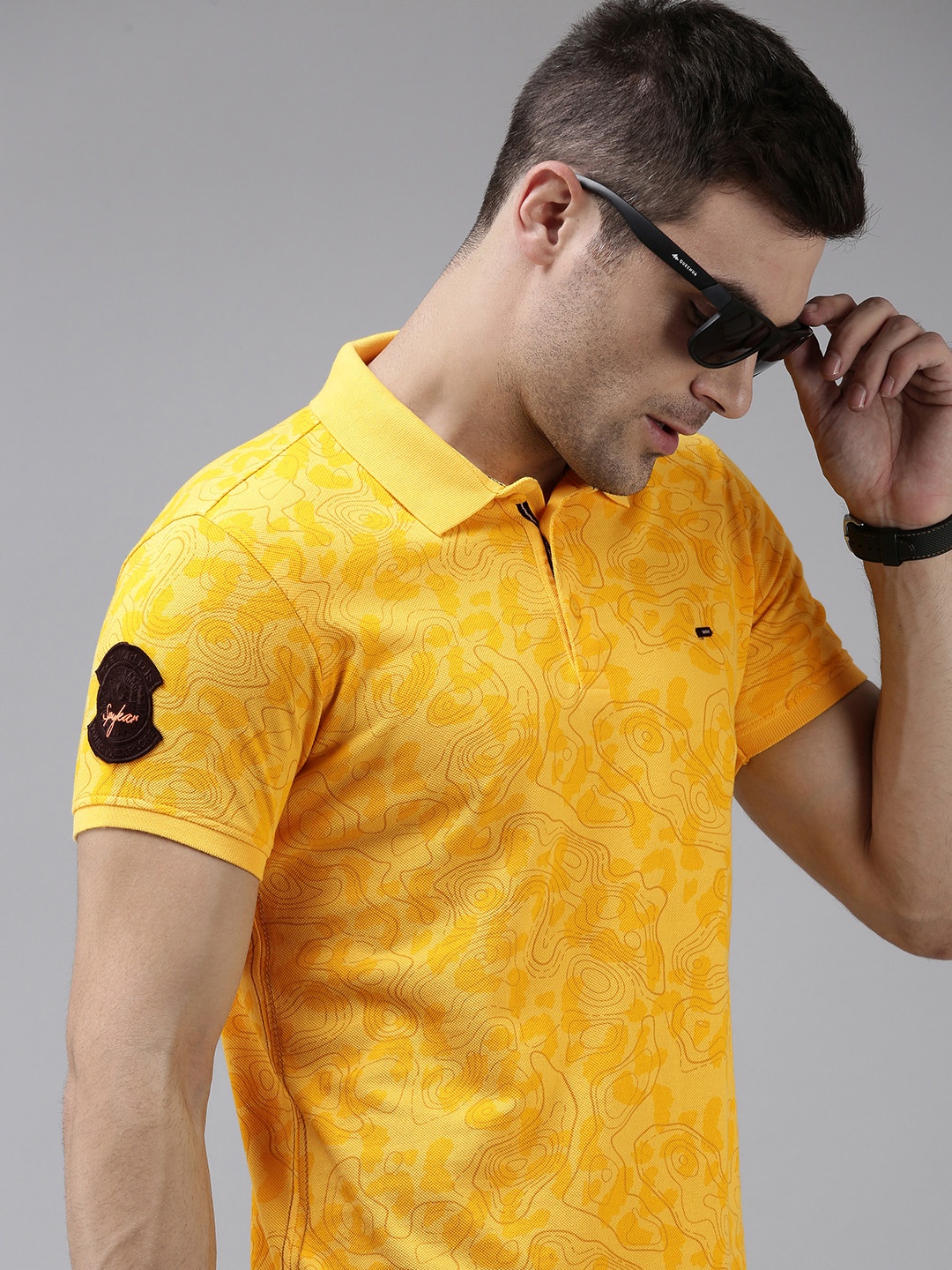 

SPYKAR Men Yellow & Brown Printed Slim Fit Pure Cotton Polo Collar T-shirt