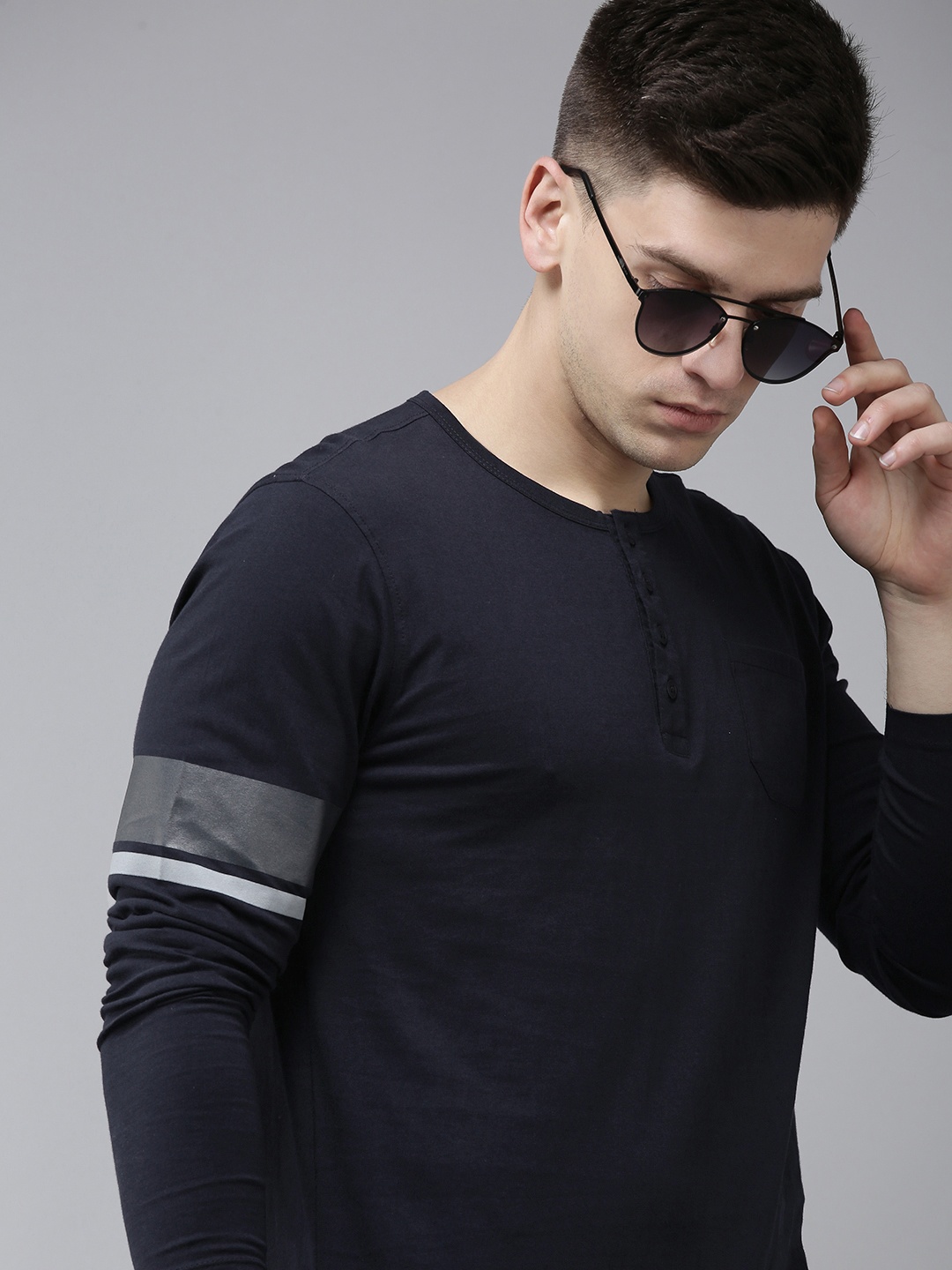 

SPYKAR Men Navy Blue Slim Fit T-shirt
