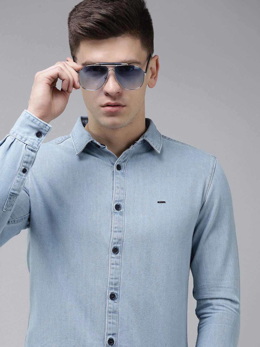 

SPYKAR Men Light Blue Solid Slim Fit Casual Shirt