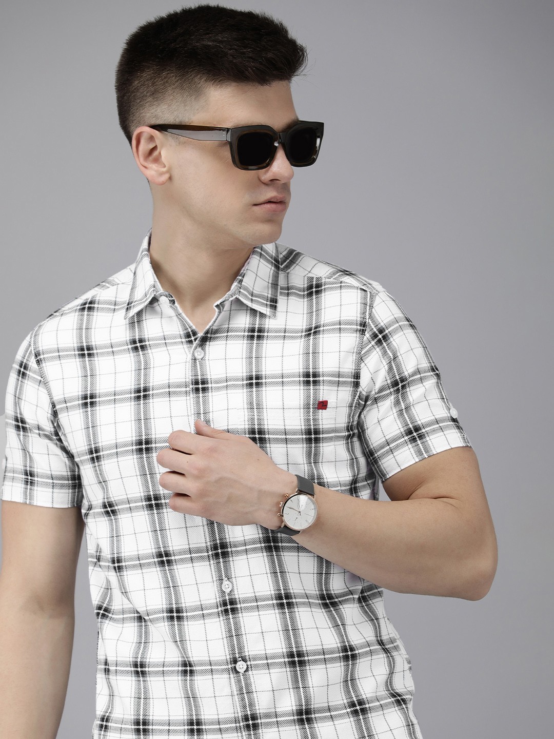 

SPYKAR Men White & Black Slim Fit Checked Casual Pure Cotton Shirt