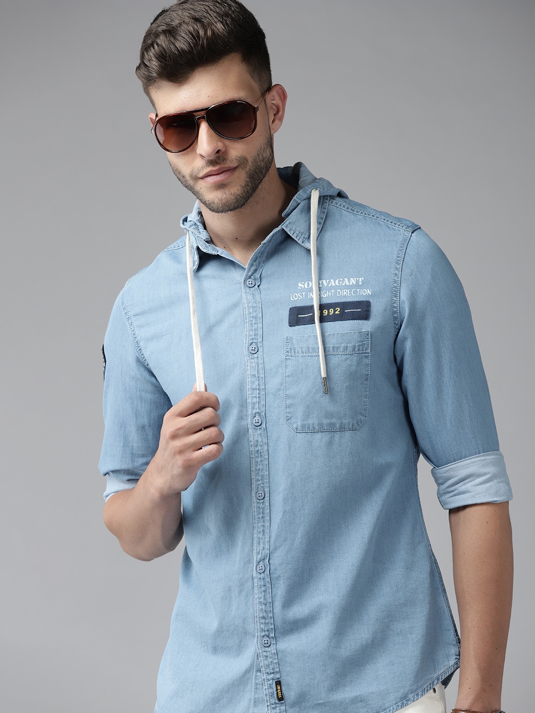 

SPYKAR Men Blue Pure Cotton Casual Chambray Shirt