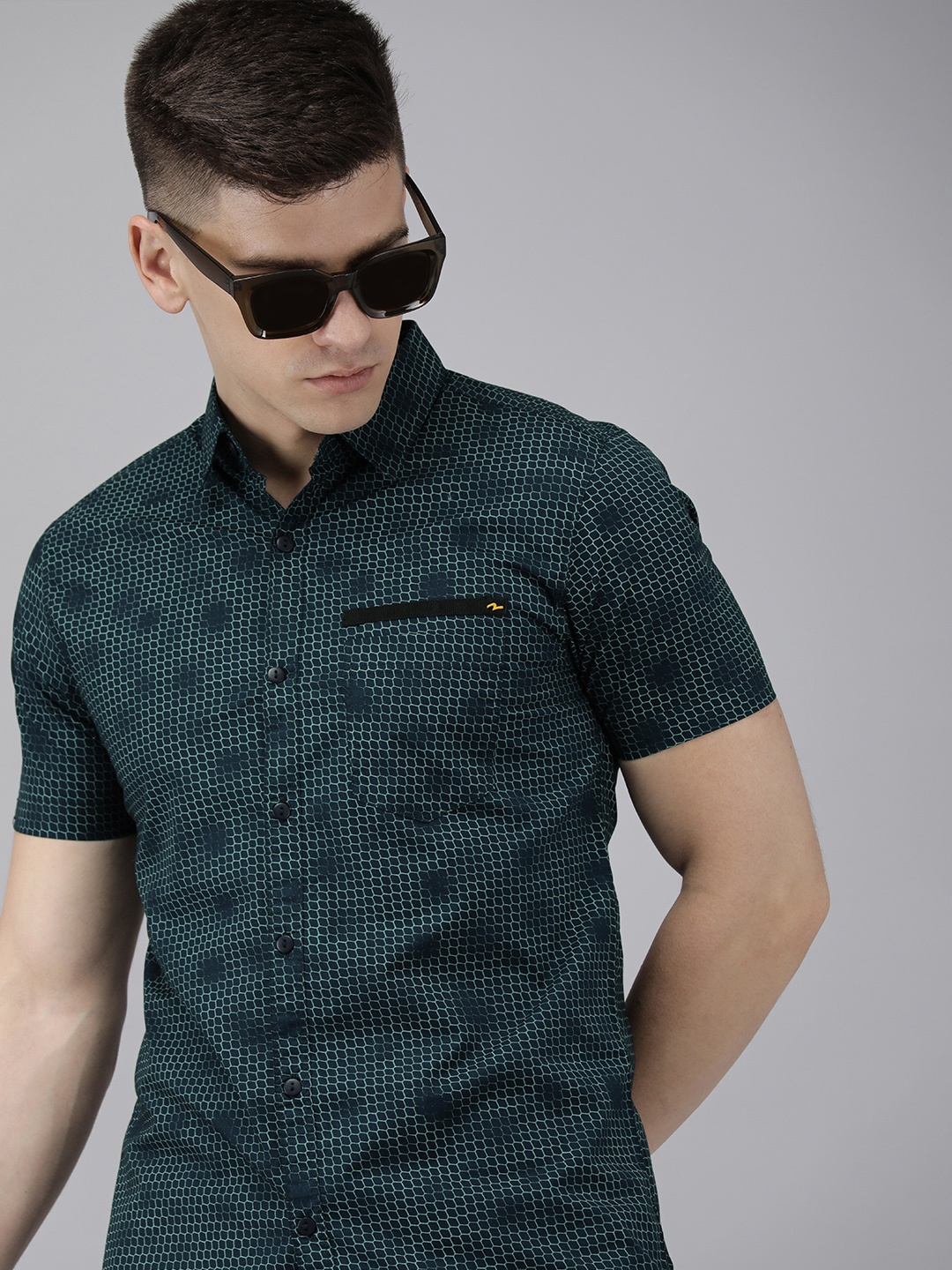 

SPYKAR Men Teal Blue Slim Fit Printed Casual Shirt