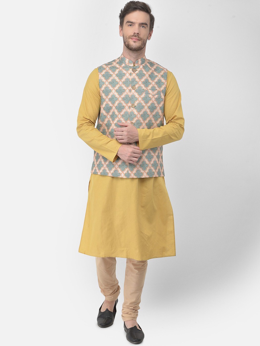 

TABARD Men Beige Printed Regular Pure Cotton Kurta with Churidar and Nehru Jacket