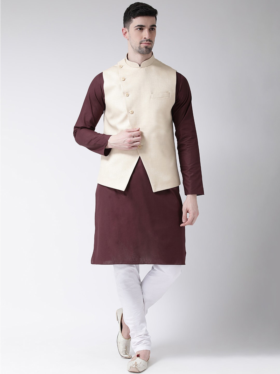 

TABARD Men Maroon Regular Pure Cotton Kurta with Churidar & Nehru Jacket, Red