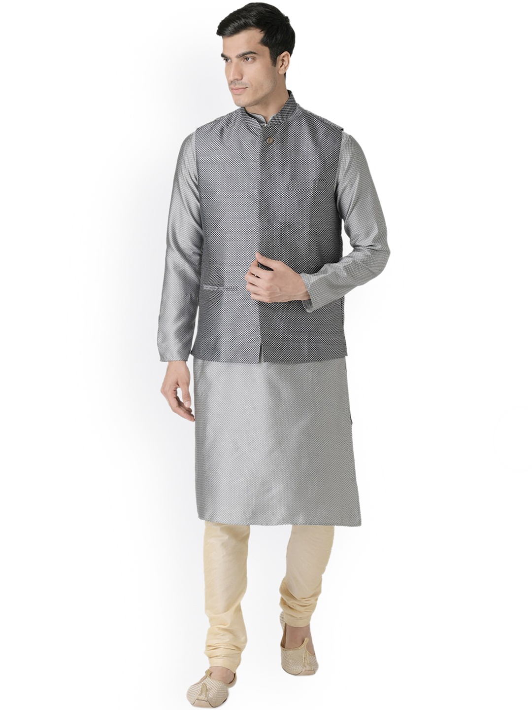 

TABARD Men Grey Regular Pure Silk Kurta with Pyjamas and Nehru Jacket