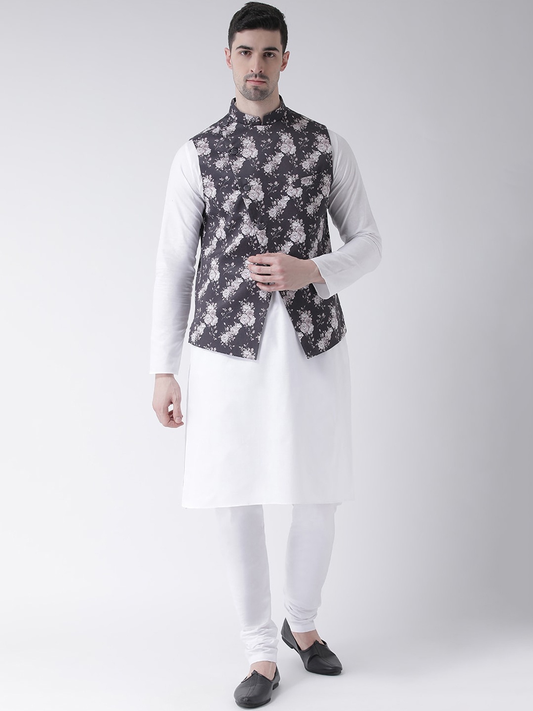 

TABARD Men White Regular Pure Cotton Kurta with Churidar and Nehru Jacket