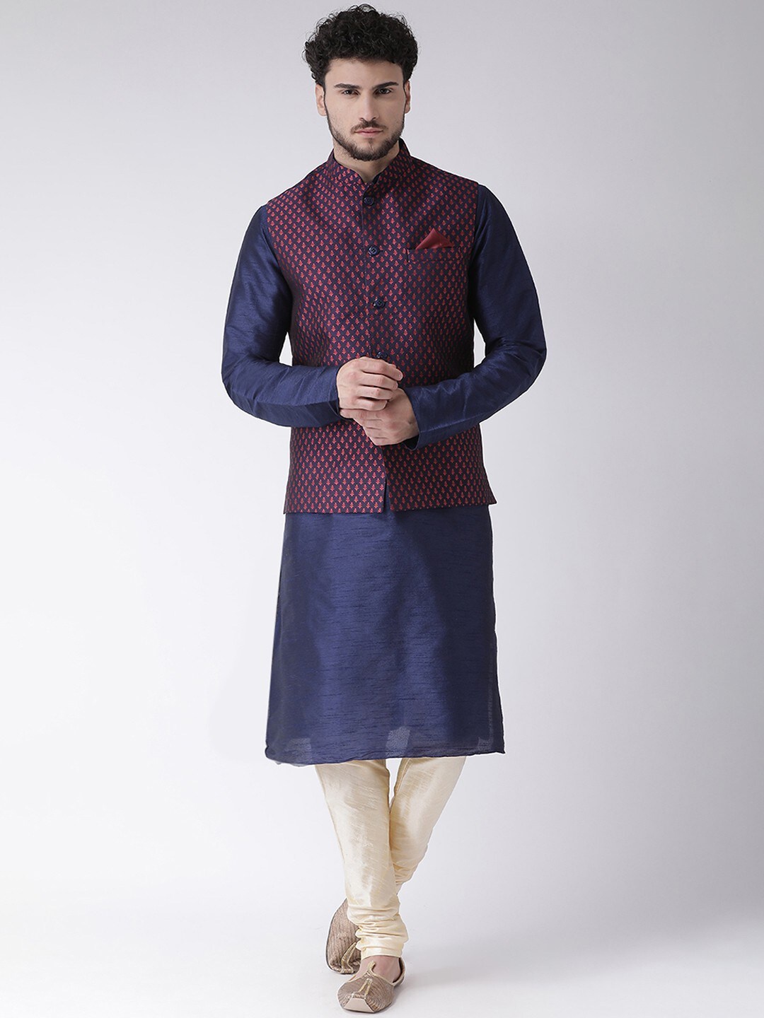 

TABARD Men Blue Regular Dupion Silk Kurta with Pyjamas and Nehru Jacket