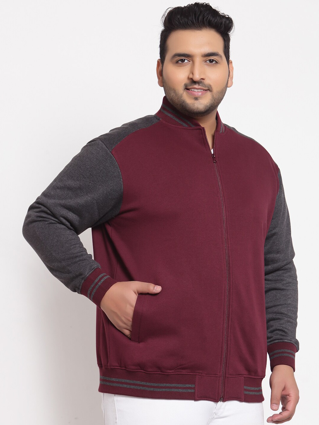 

plusS Men Burgundy Solid Mock Collar Sweatshirt
