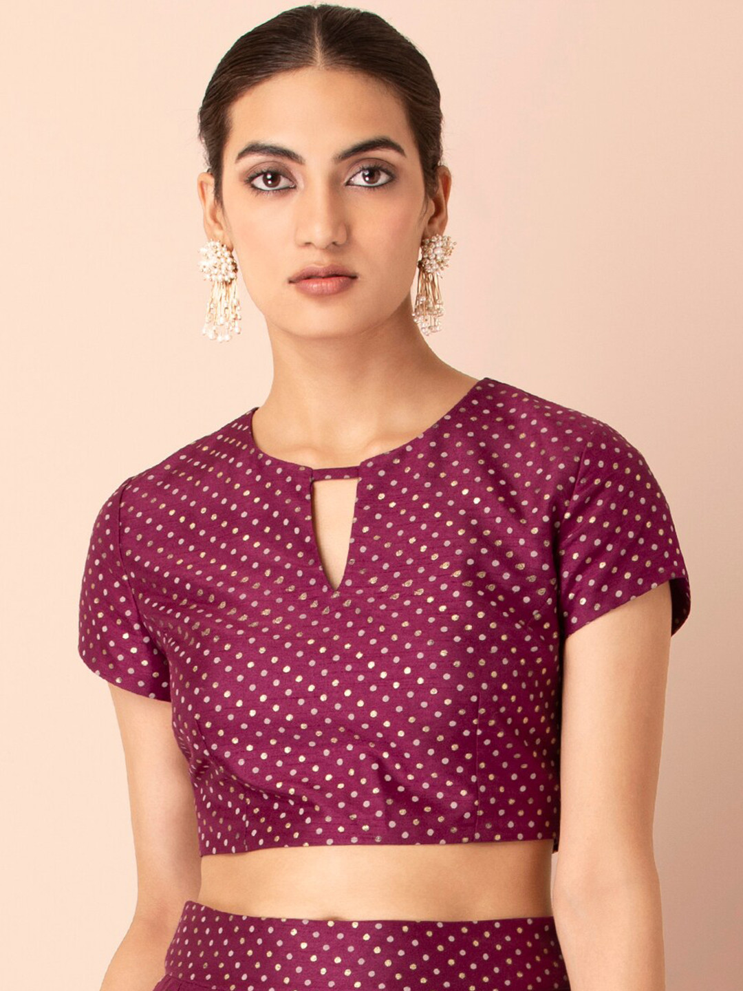 

INDYA Purple Keyhole Neck Regular Crop Top