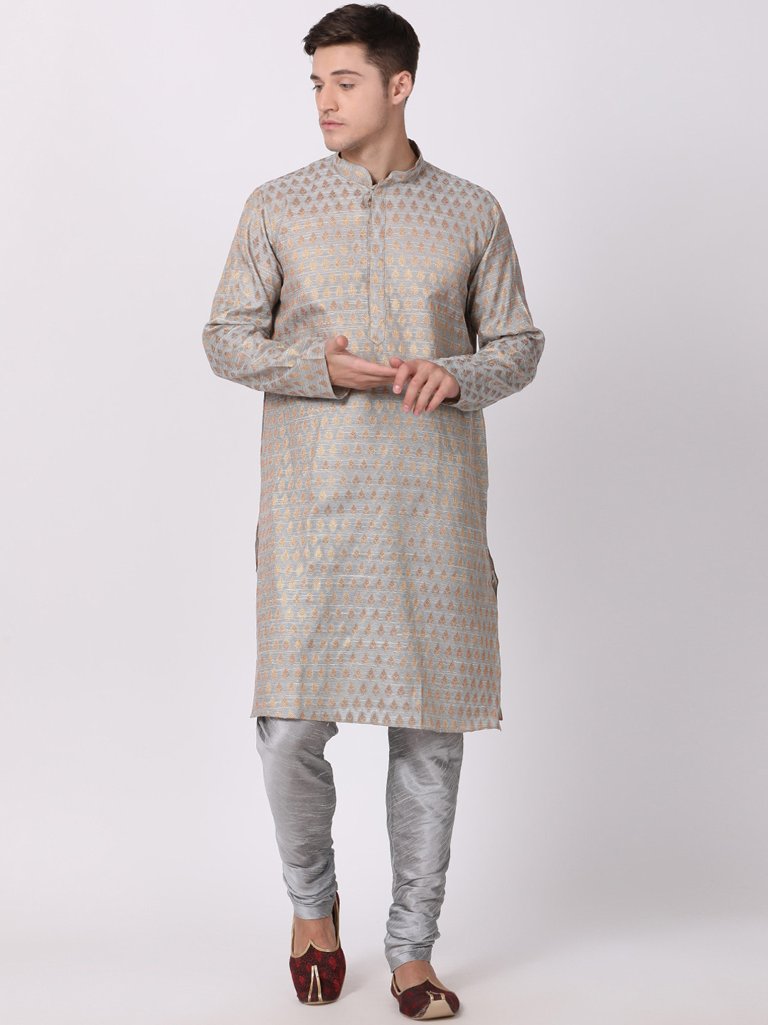 

TABARD Men Silver Jacquard Printed Regular Kurta with Churidar