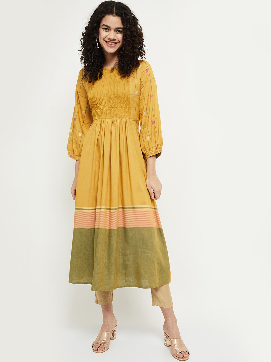 

max Women Mustard Yellow & Green Geometric Printed Kurta