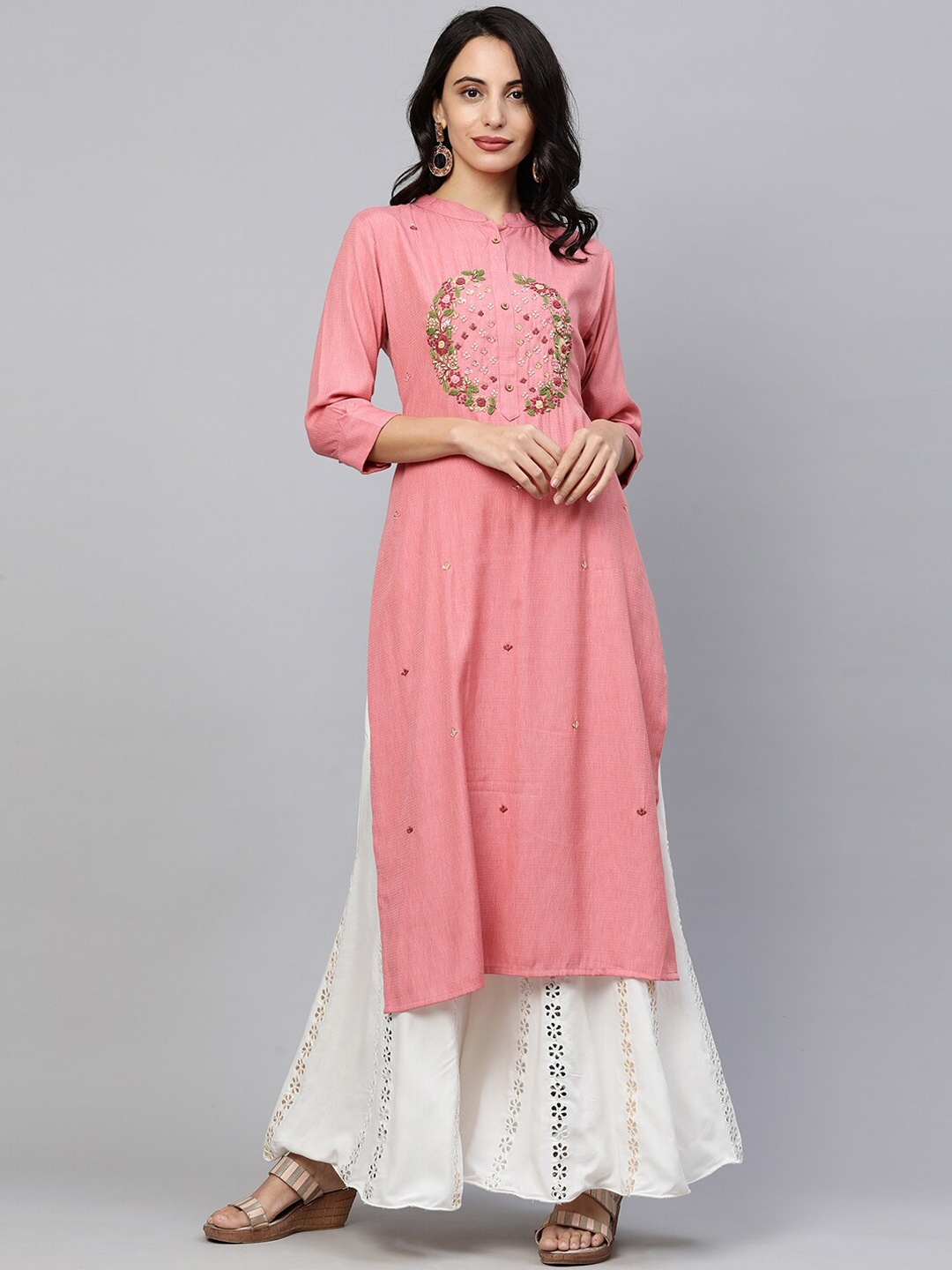 

FASHOR Women Pink Floral Embroidered Kurta