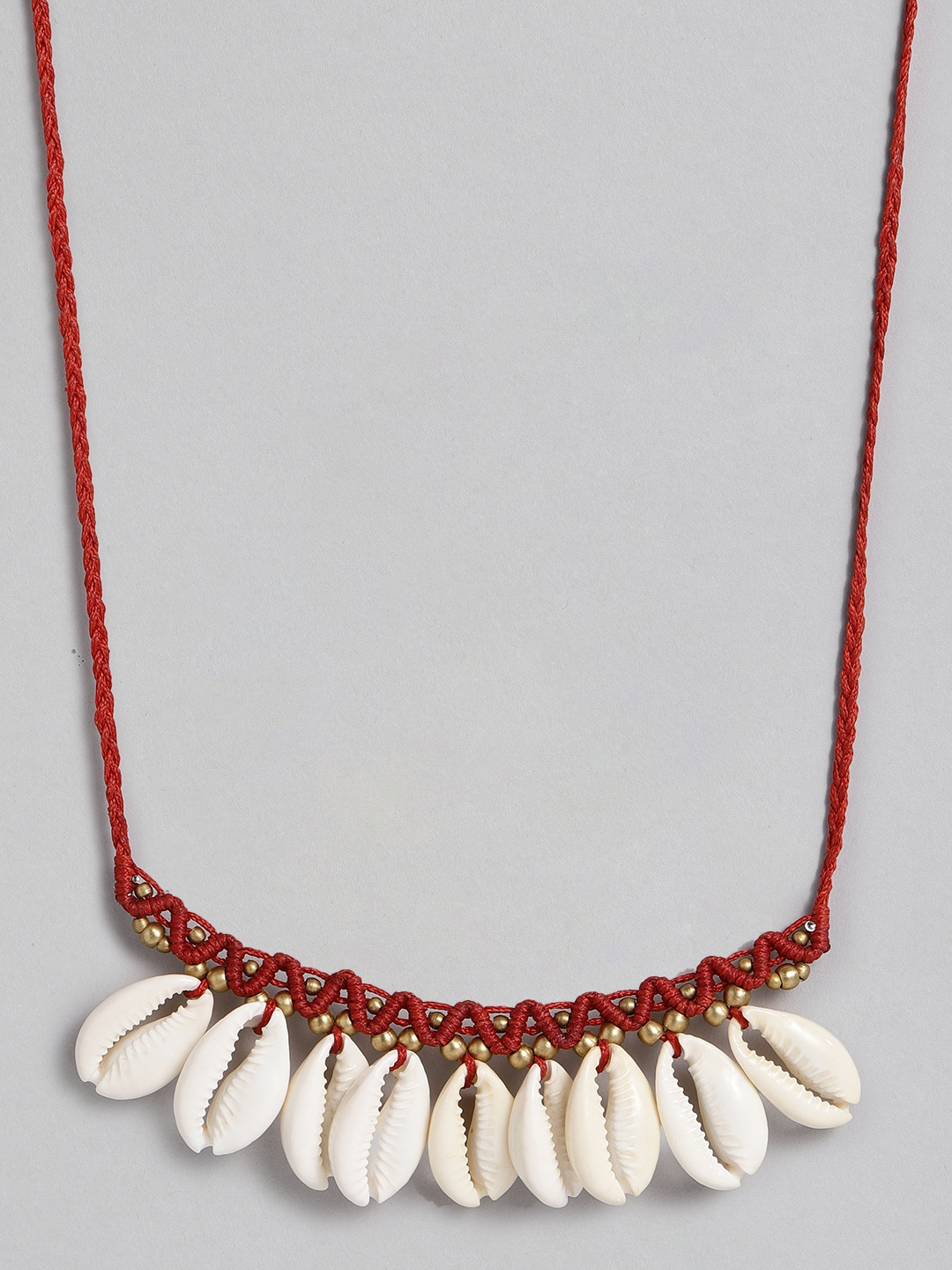 

EL REGALO Maroon & Beige Big Cawrie Bohemian Necklace