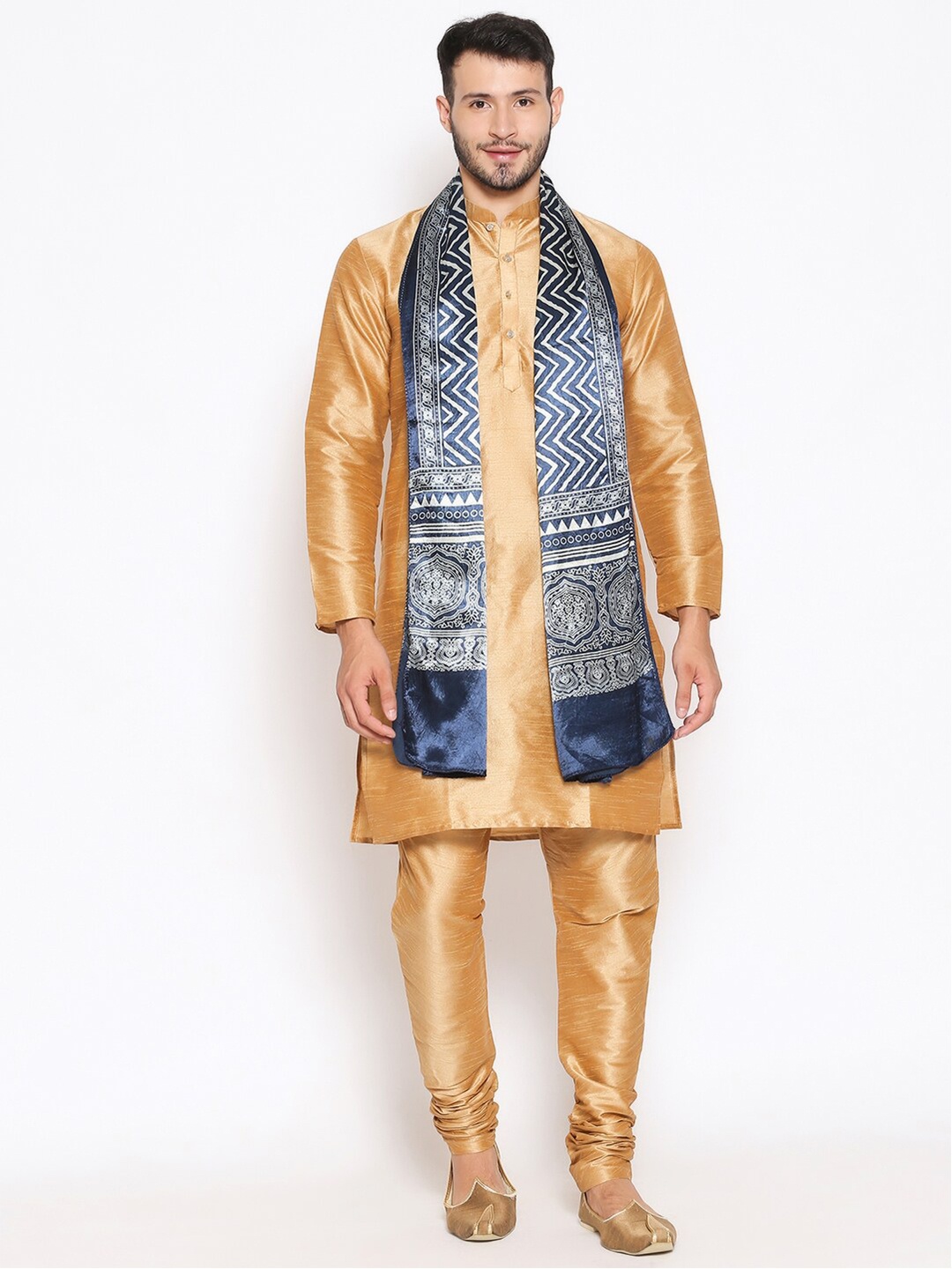 

Dupatta Bazaar Men Blue & Silver-Toned Ethnic Motifs Printed Block Print Dupatta