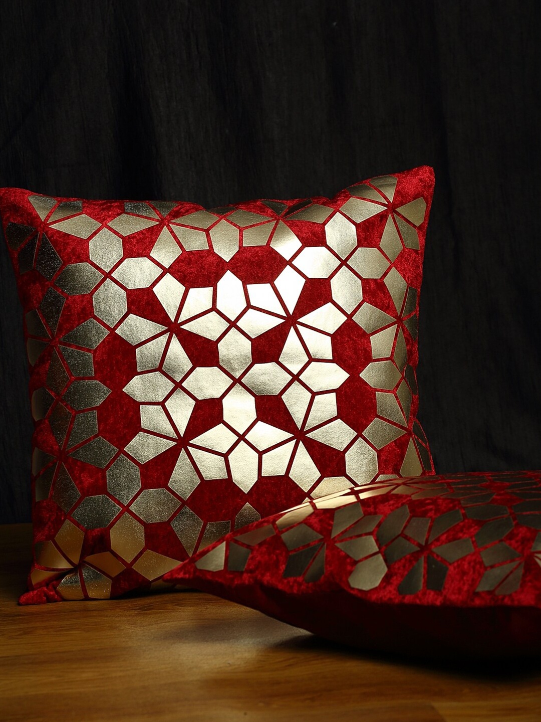 

HOSTA HOMES Maroon & Gold-Toned Set of 2 Geometric Velvet Square Cushion Covers