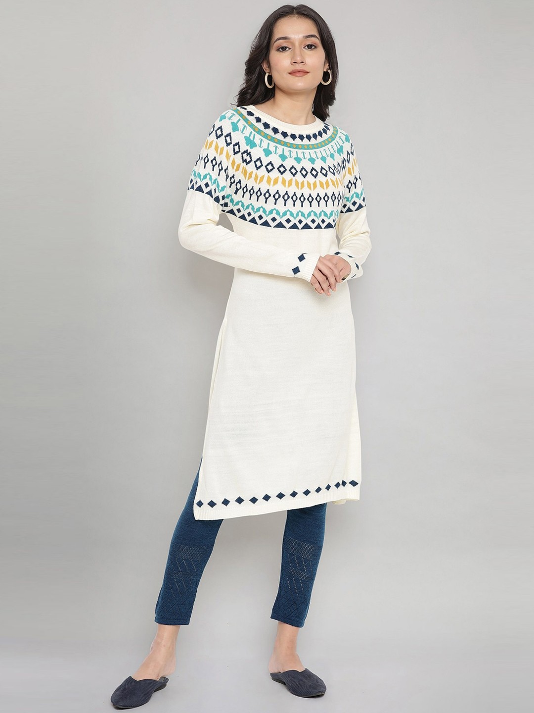 

AURELIA Women Off White Geometric Yoke Design Acrylic Straight Kurta