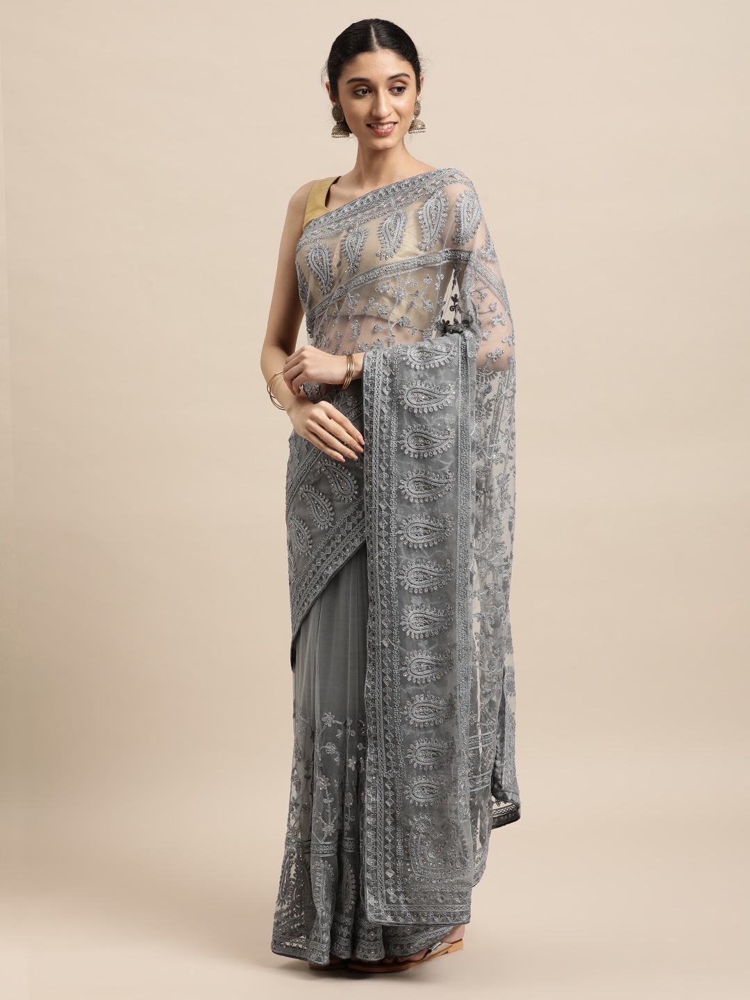

VASTRANAND Grey Ethnic Motifs Net Saree