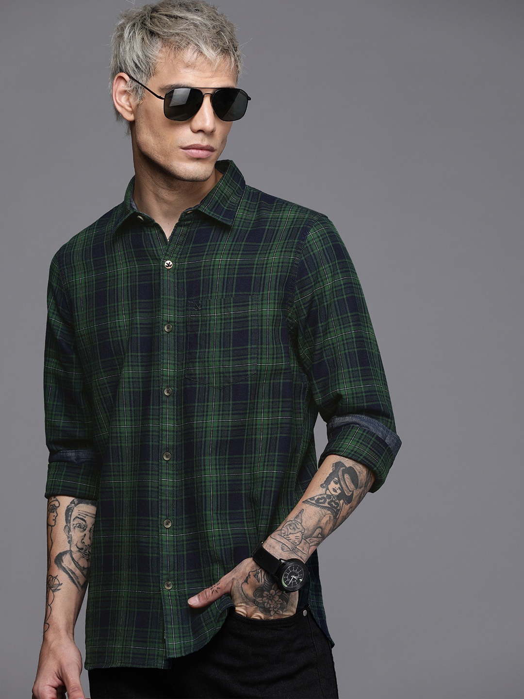 

WROGN Men Green & Navy Blue Slim Fit Tartan Checks Checked Casual Shirt