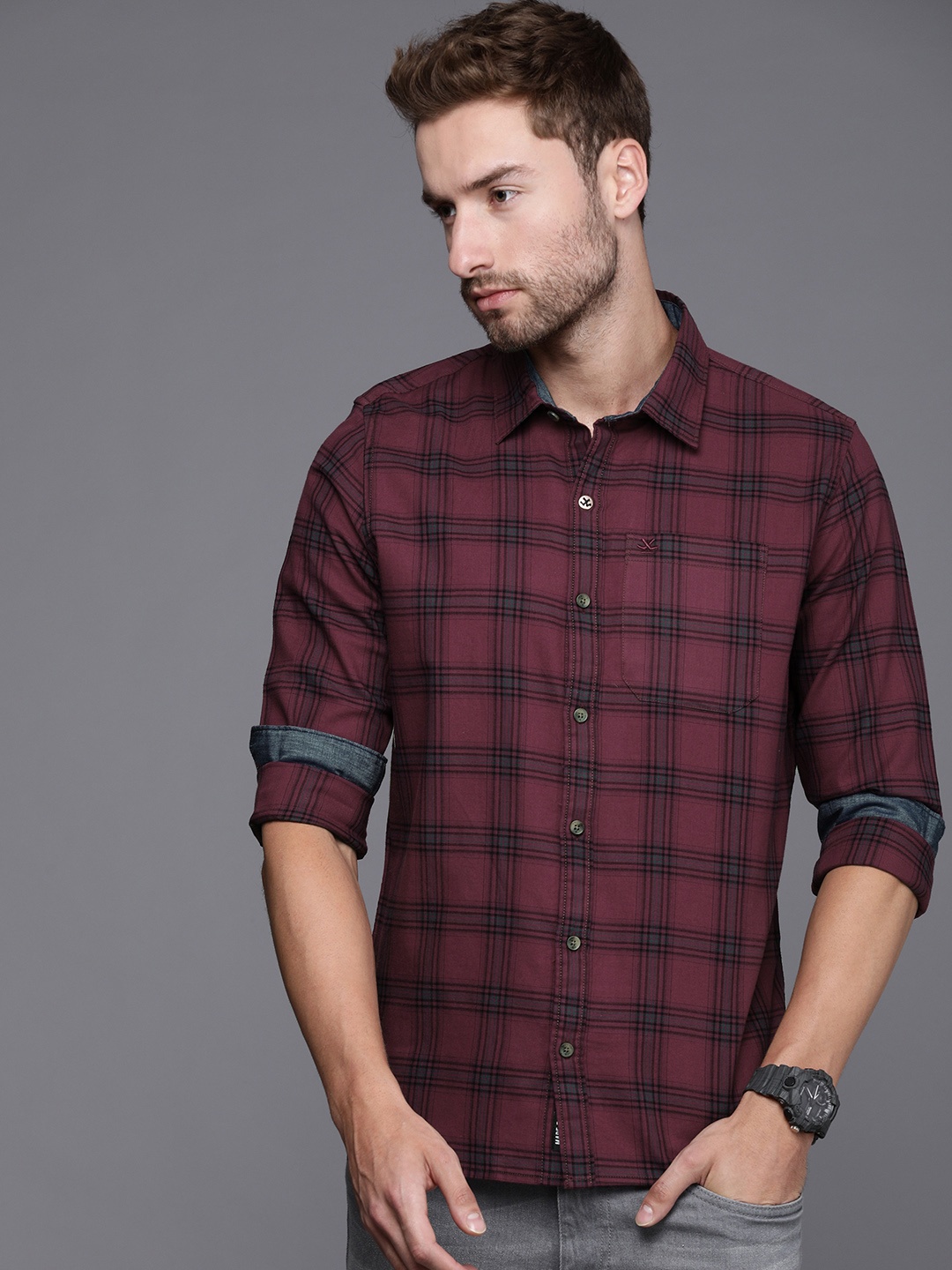 

WROGN Men Maroon Slim Fit Checked Casual Shirt