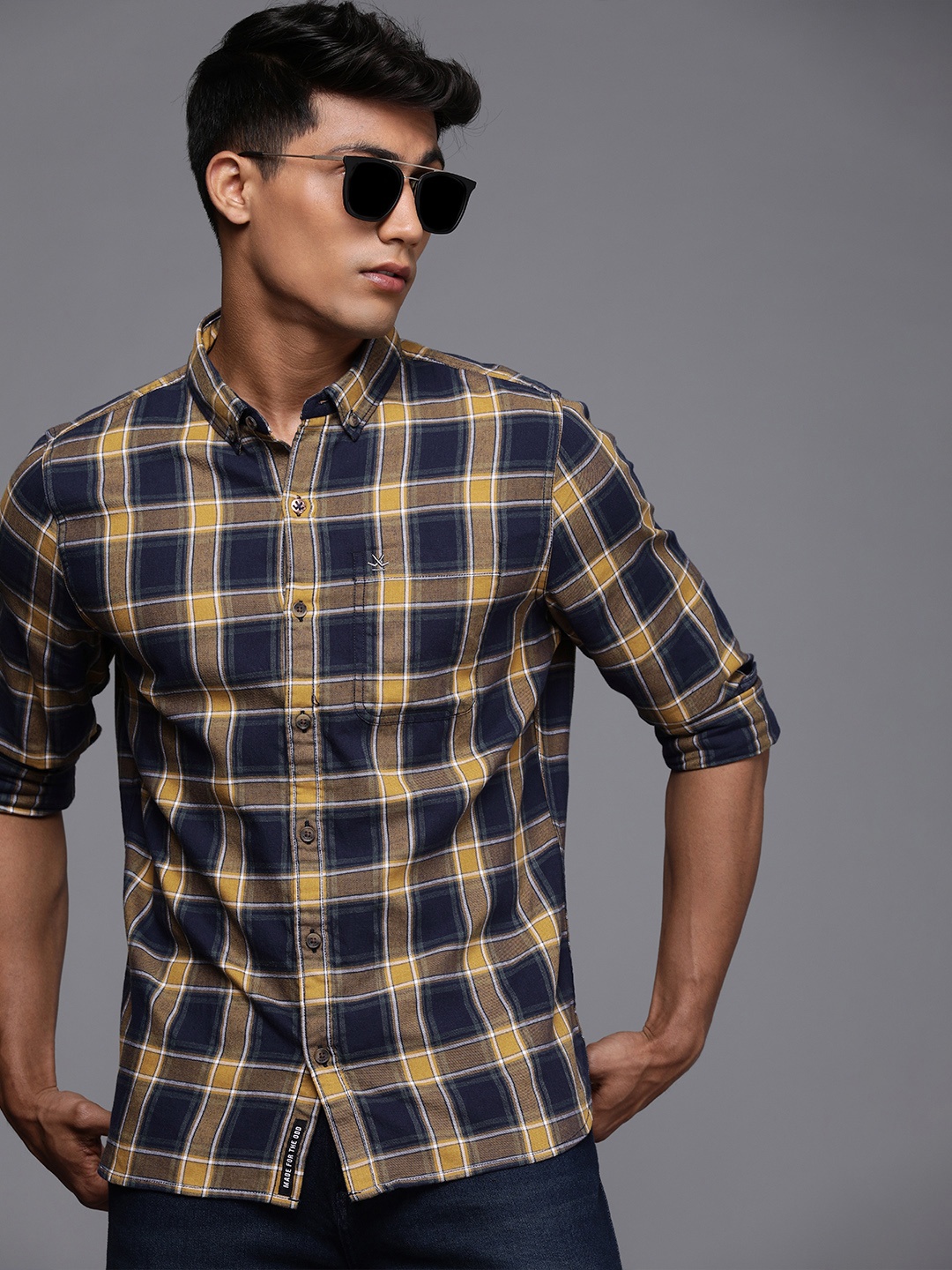 

WROGN Men Mustard Yellow & Navy Blue Slim Fit Checked Casual Shirt