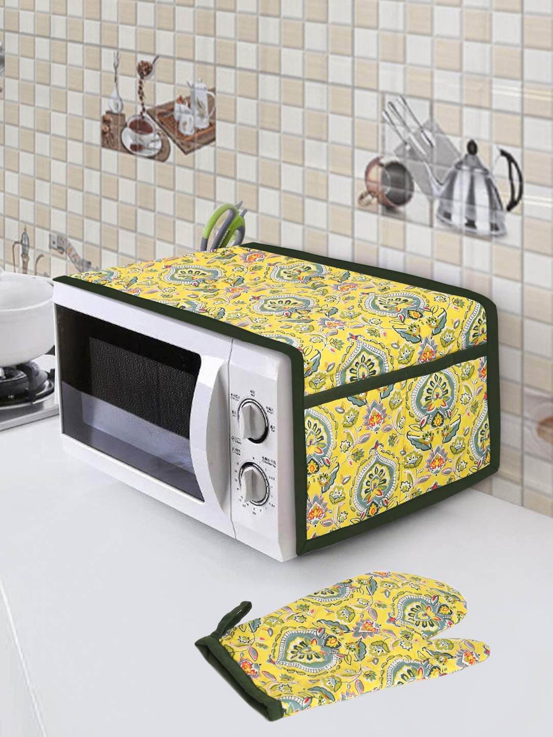 

Rajasthan Decor Yellow & Green Printed Cotton Microwave Cover With Gloves