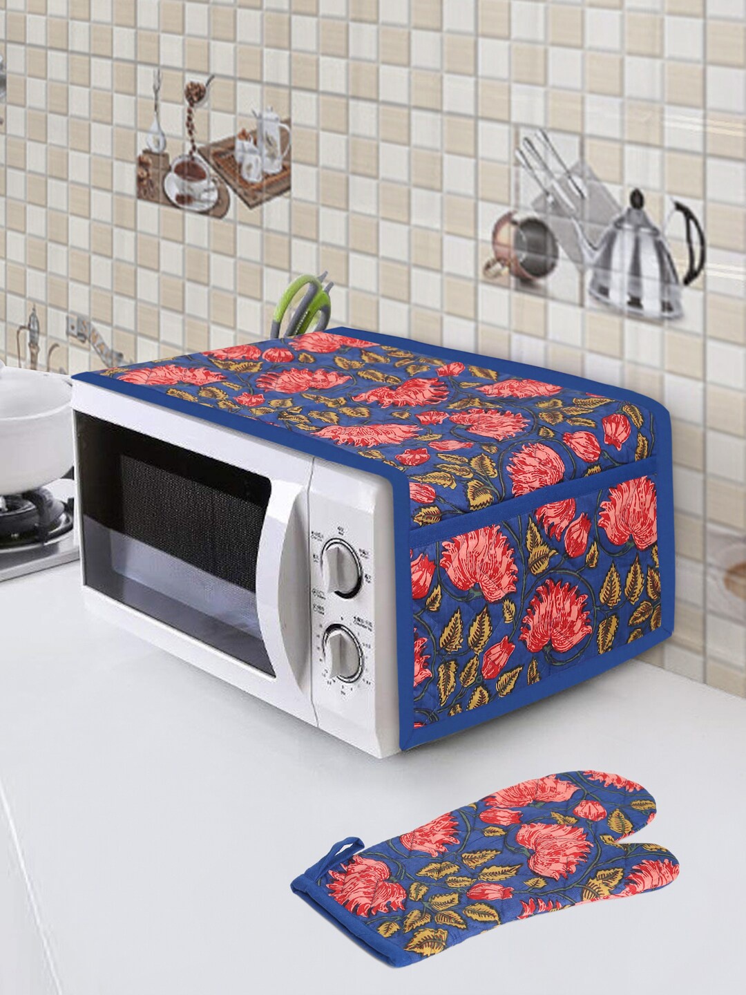 

Rajasthan Decor Blue & Red Floral Printed Cotton Microwave Oven Cover With Glove