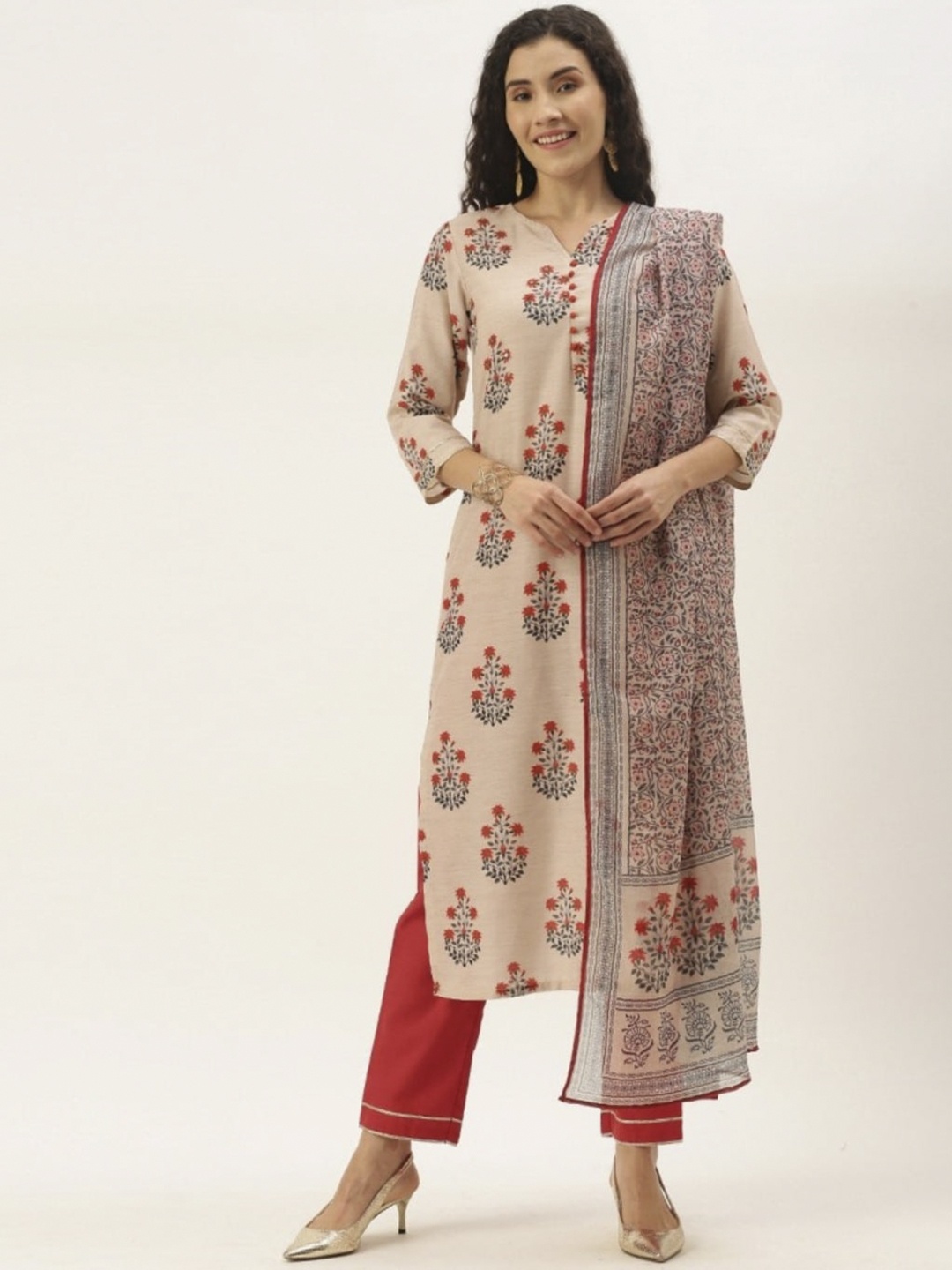 

Sangria Women Green Floral Printed Regular Sequinned Kurta with Trousers & With Dupatta