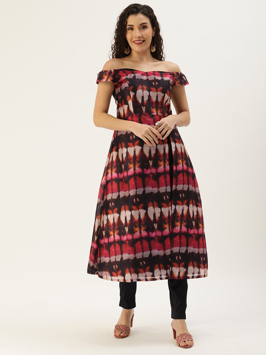

Ethnovog Women Black Printed Kurta with Churidar