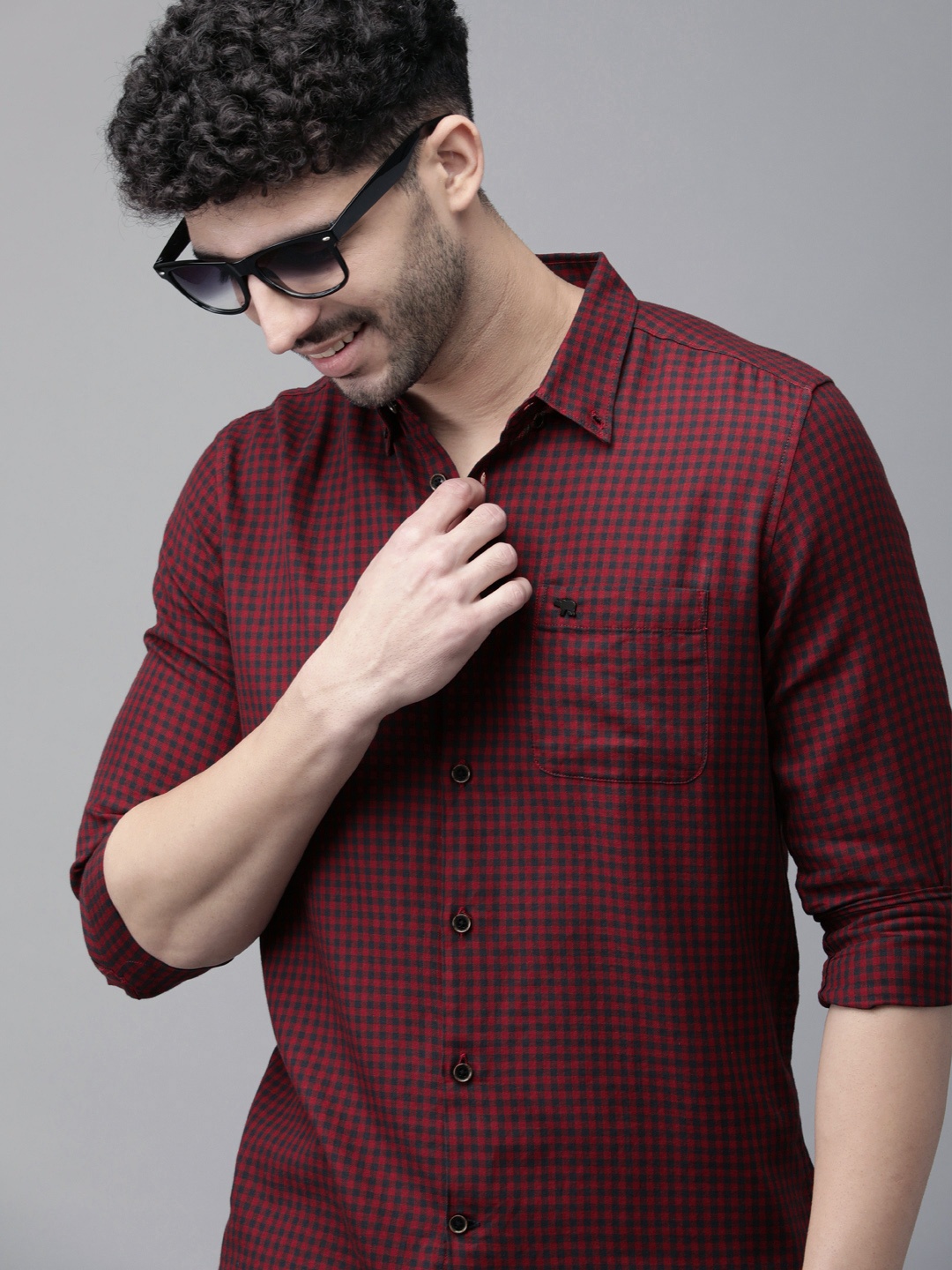 

THE BEAR HOUSE Men Maroon Slim Fit Micro Checks Casual Shirt