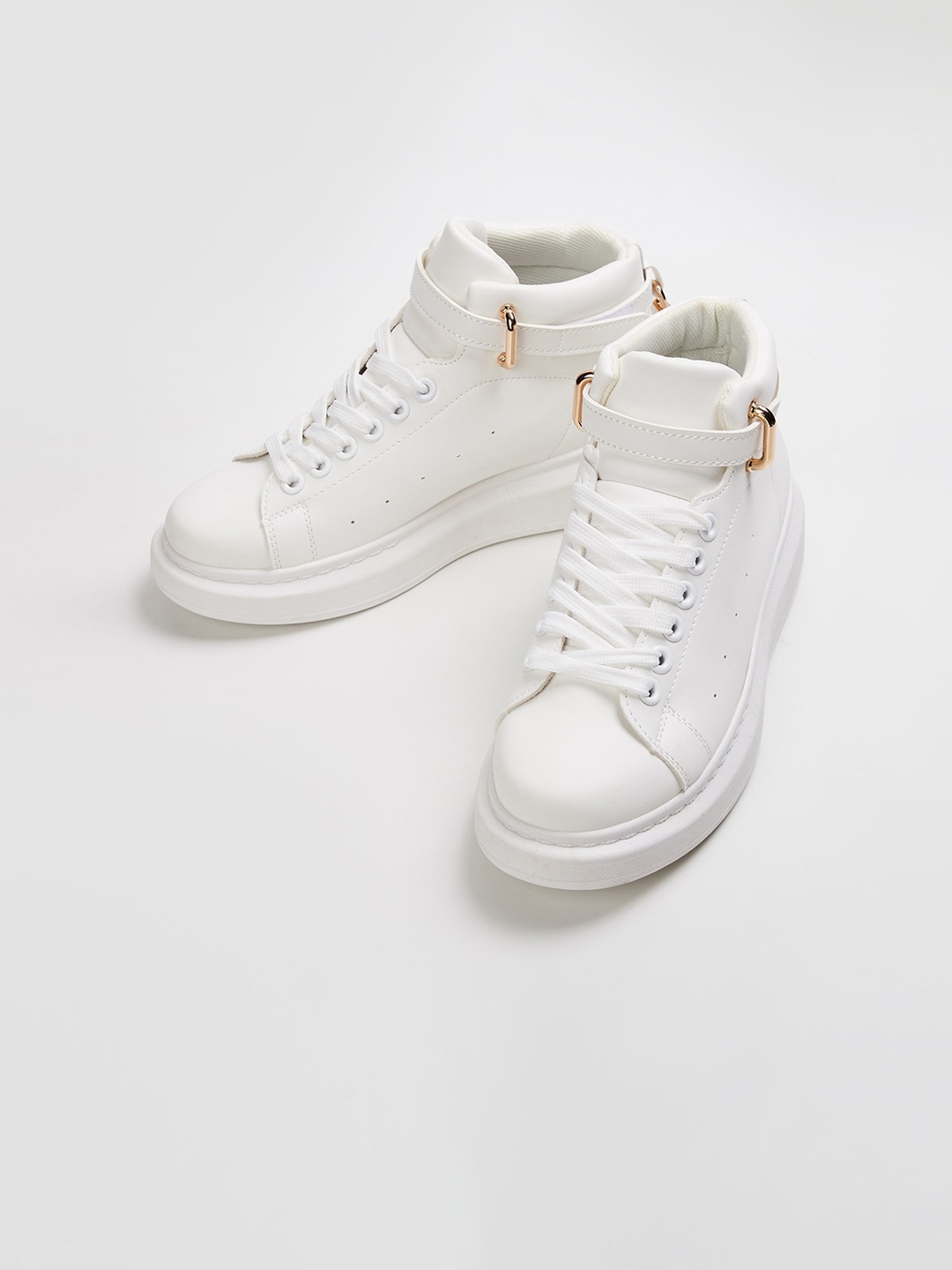 

Ginger by Lifestyle Women White Sneakers