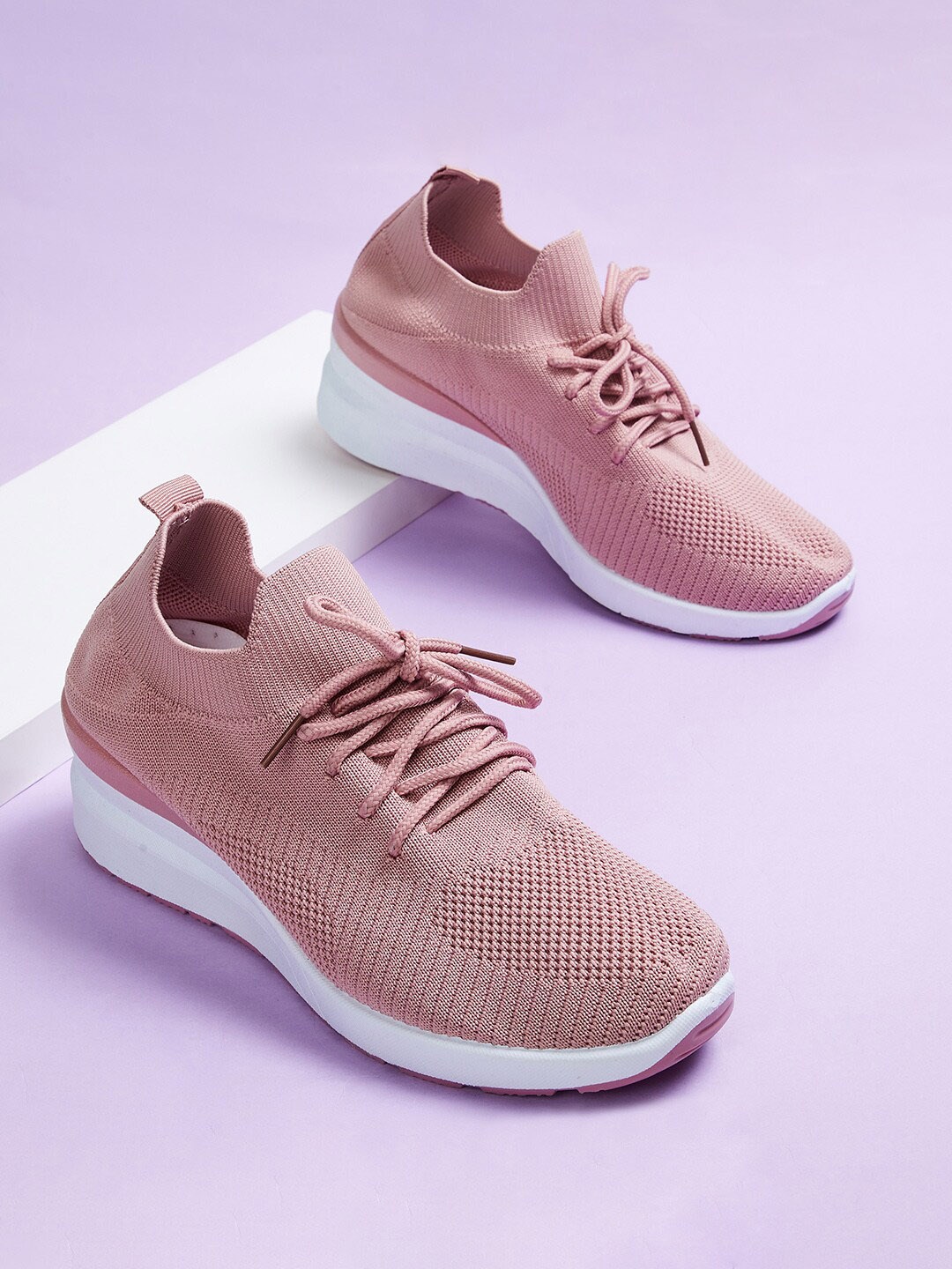 

Ginger by Lifestyle Women Pink Striped Sneakers