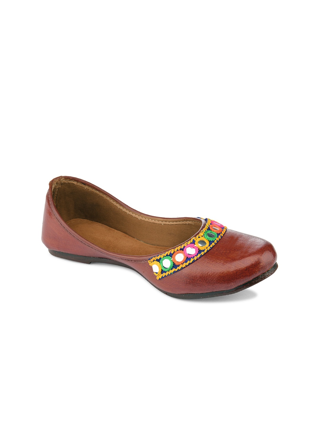 

DESI COLOUR Women Brown Embellished Leather Ethnic Mojaris Flats