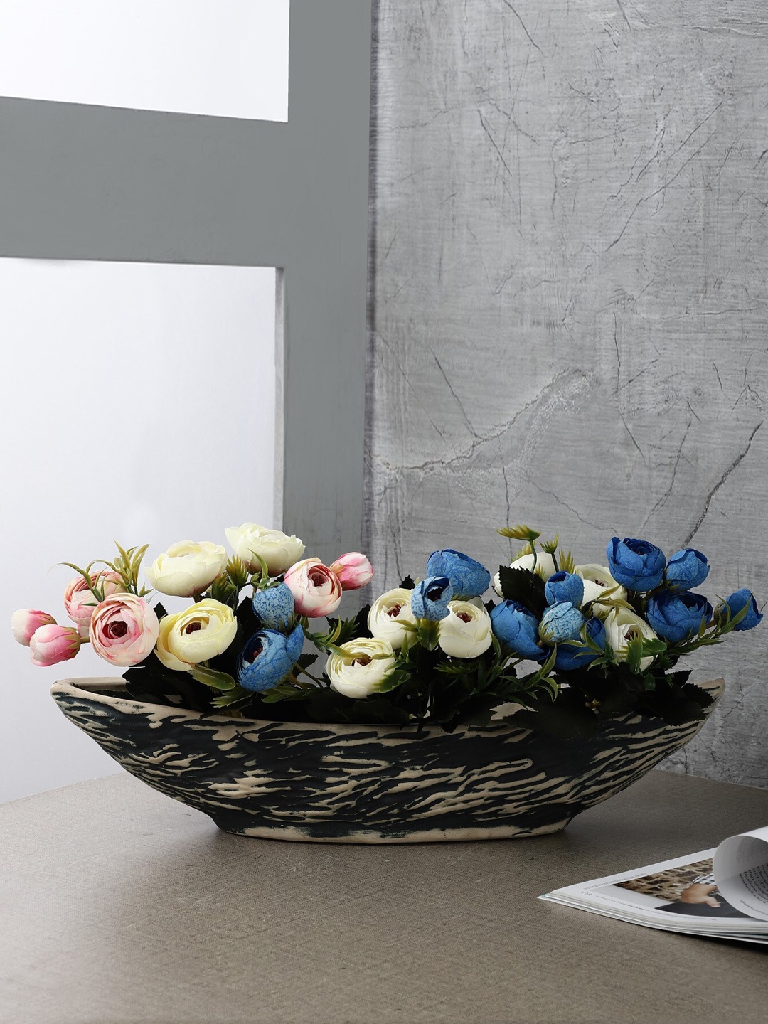 

The Decor Mart Navy Blue & White Textured Ceramic Planter