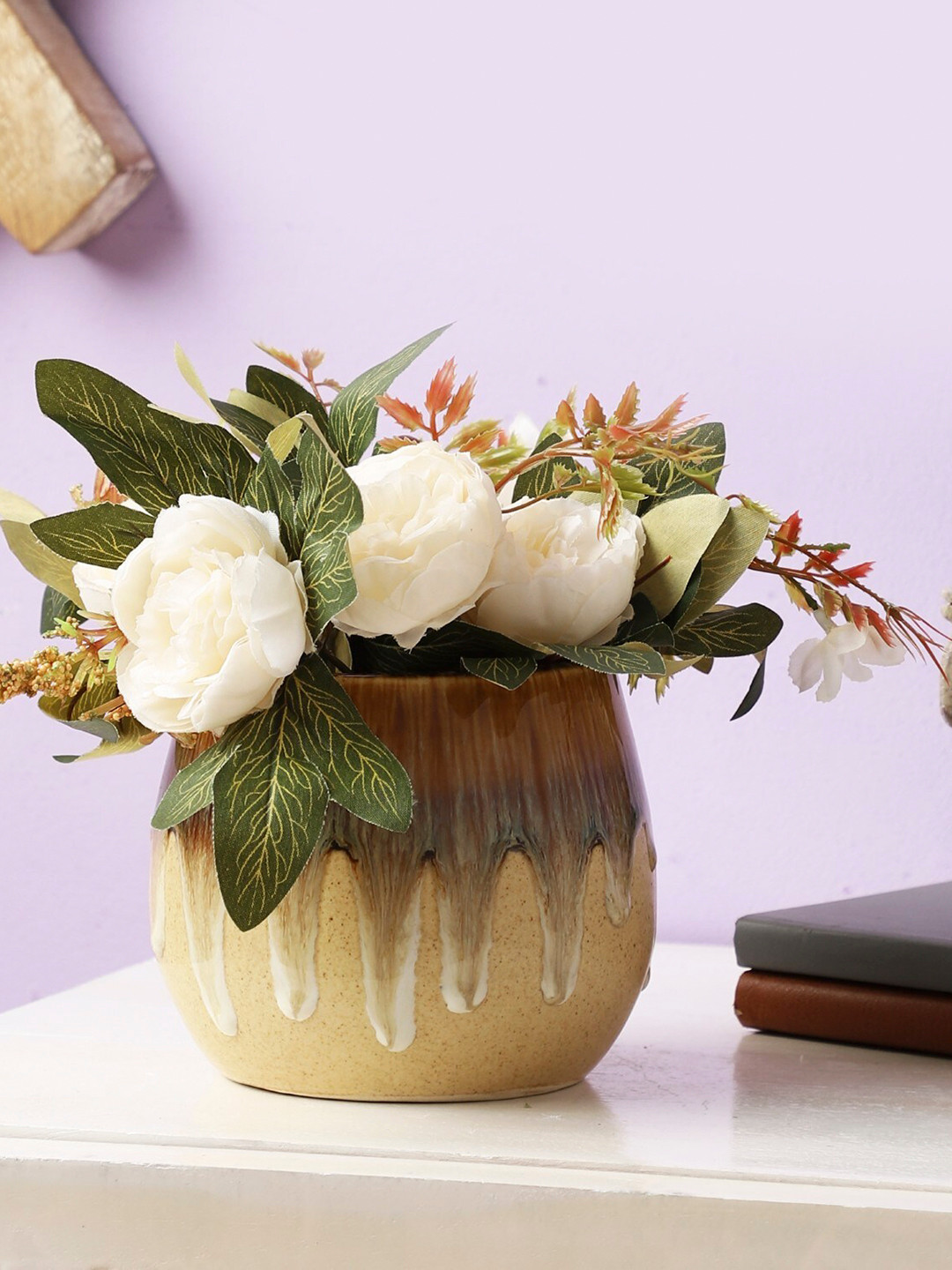 

The Decor Mart Brown & Beige Textured Ceramic Planter