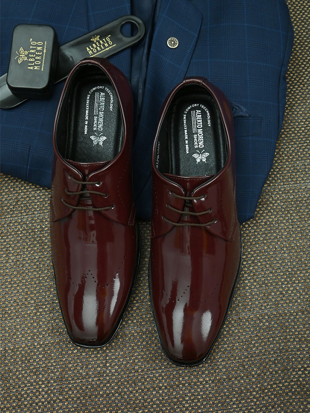 

ALBERTO MORENO Men Maroon Solid Formal Derbys