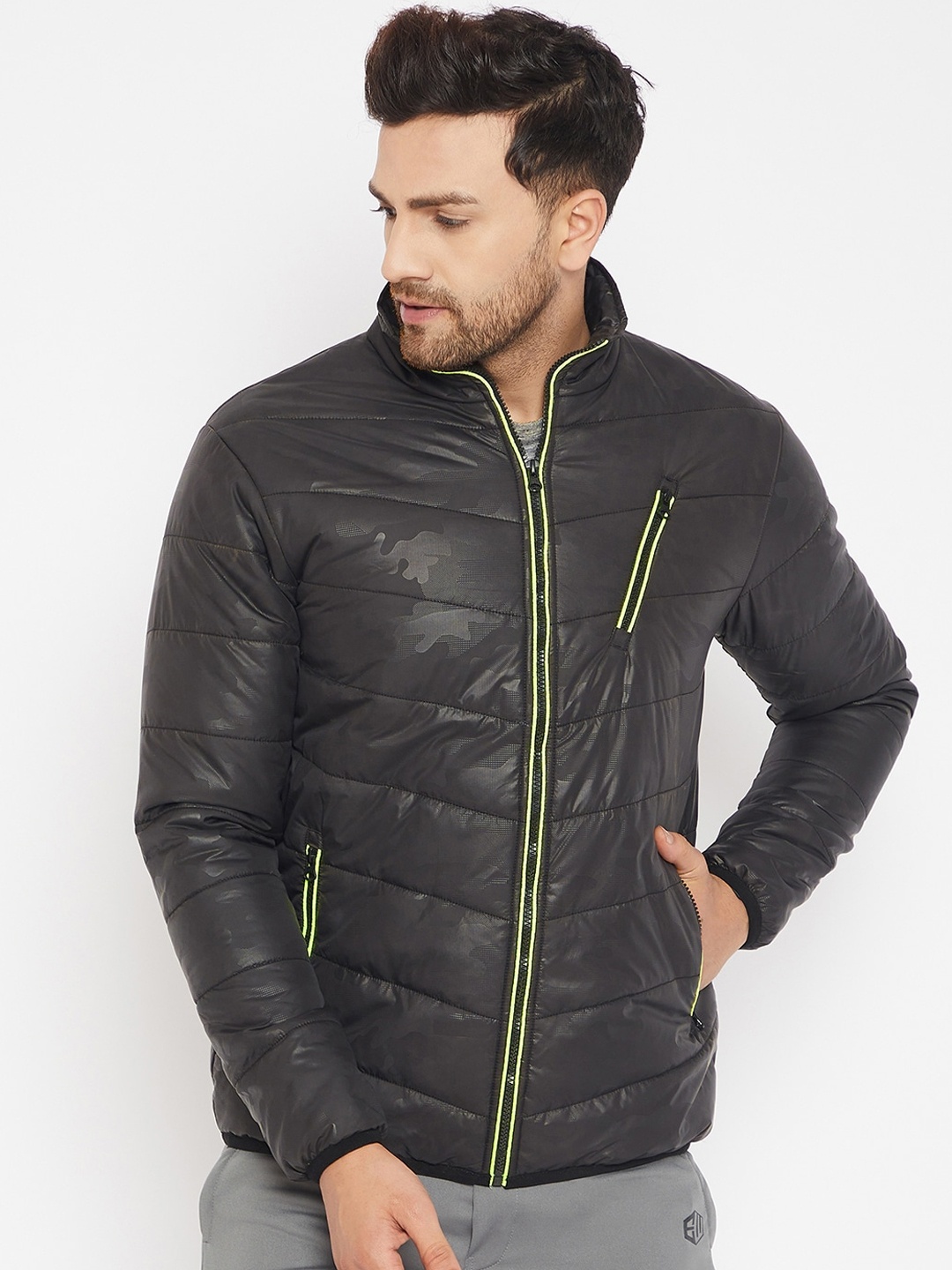 

PERFKT-U Men Black Lightweight Antimicrobial Padded Jacket