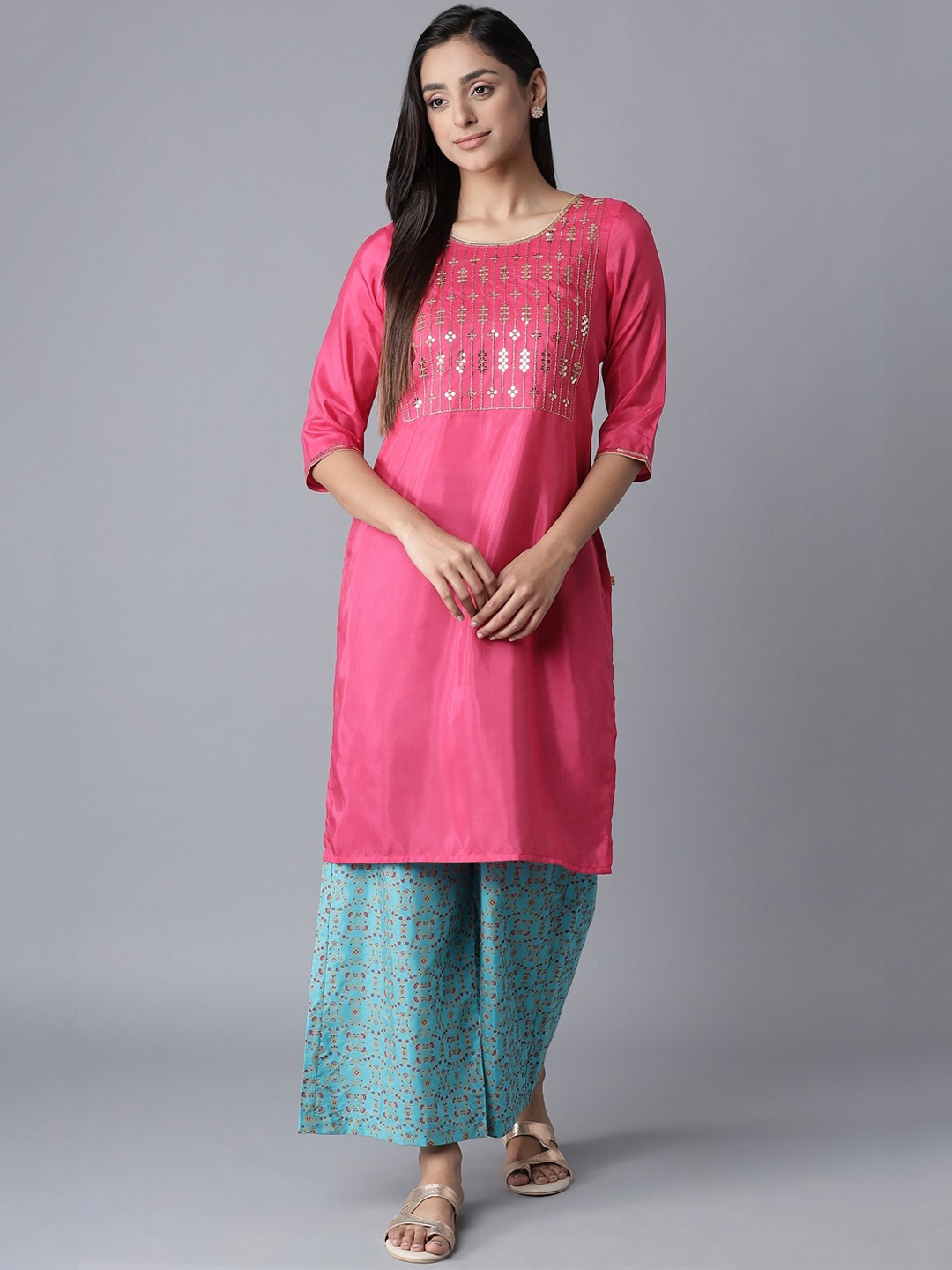 

AURELIA Women Pink Ethnic Motifs Yoke Design Layered Kurta with Palazzos