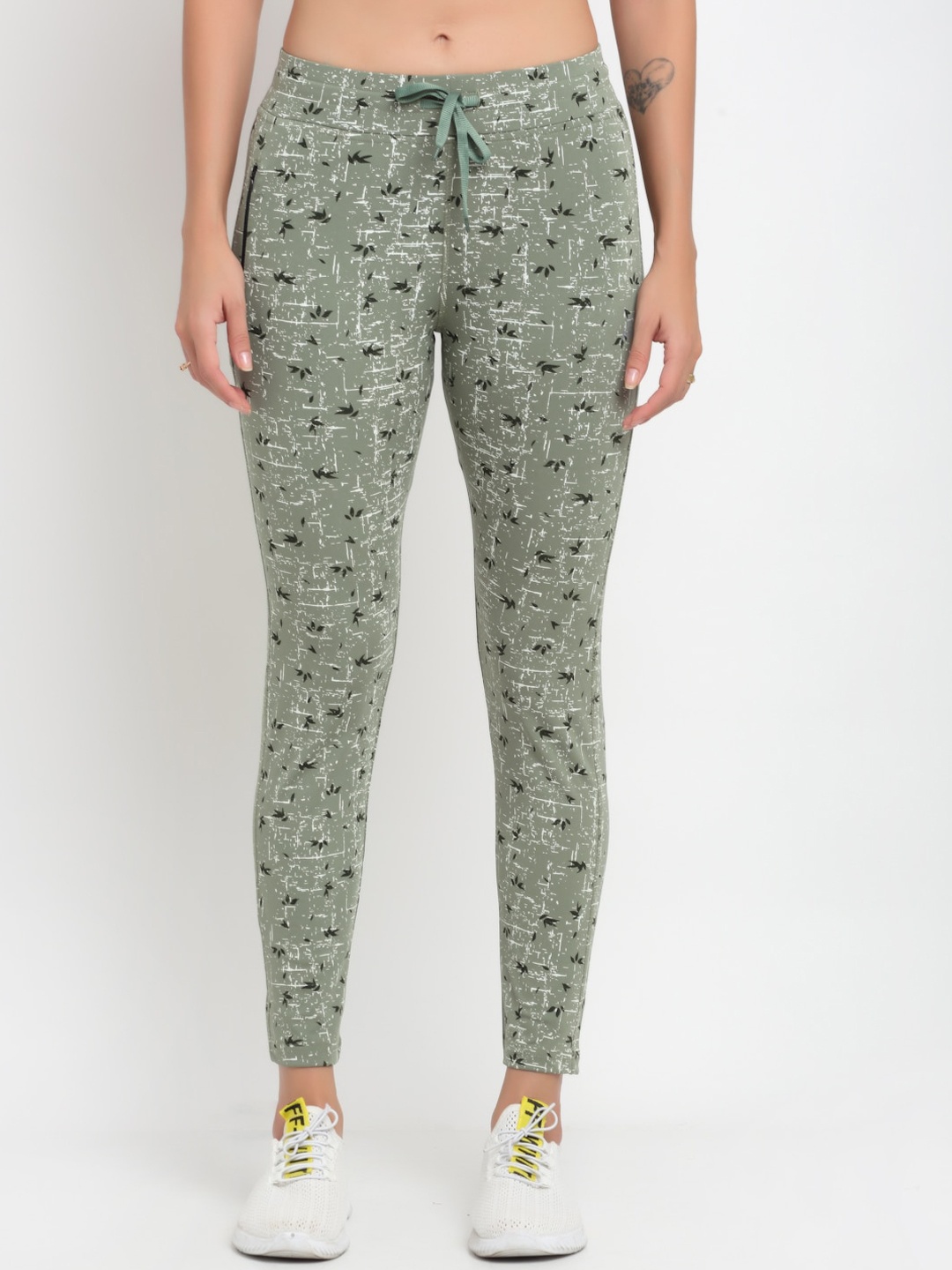 

ANTI CULTURE Women Lime Green & White Printed Tights