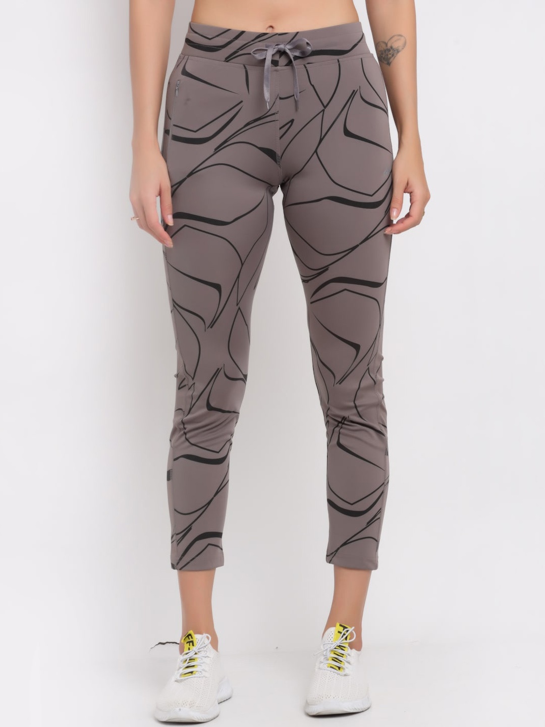 

ANTI CULTURE Women Grey & Black Printed Tights