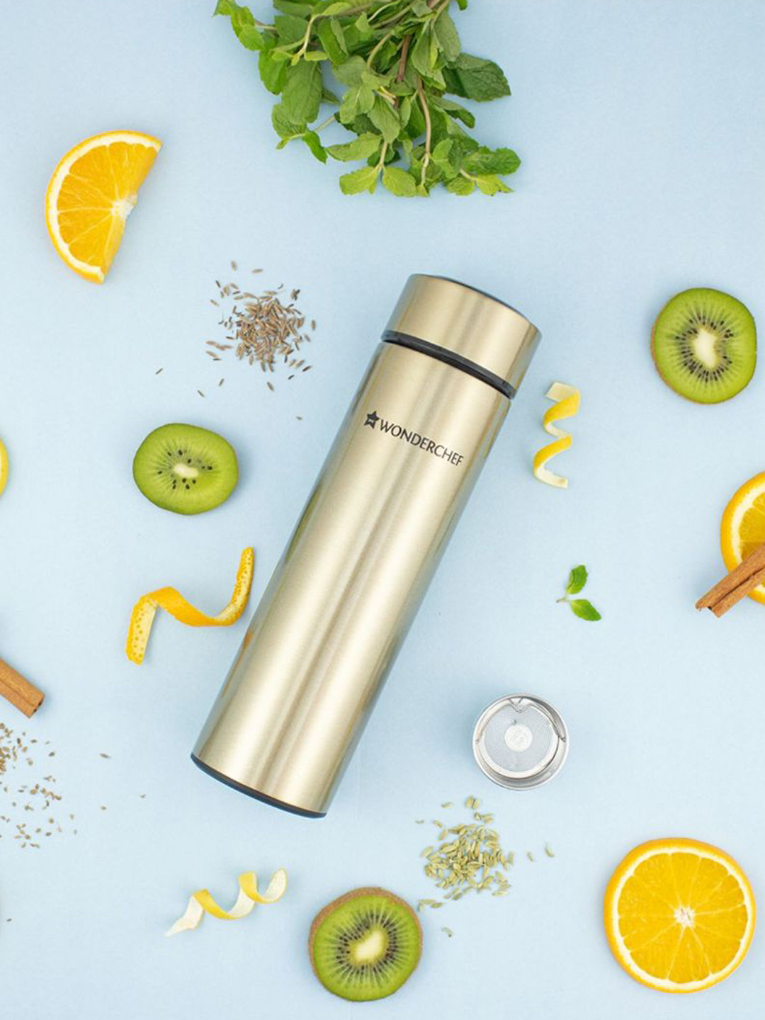 

Wonderchef Gold-Toned Nutri-Bot Double Wall Vaccum Insulated Stainless Steel Flask 480 ml