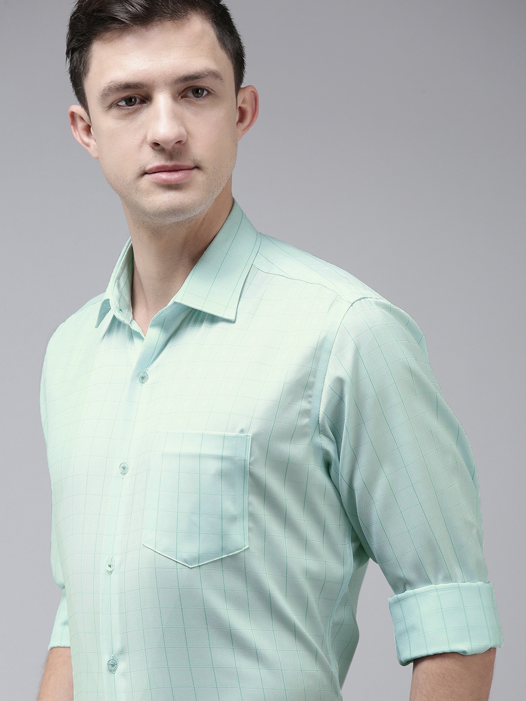 

Van Heusen Men Green Custom Fit Checked Formal Shirt
