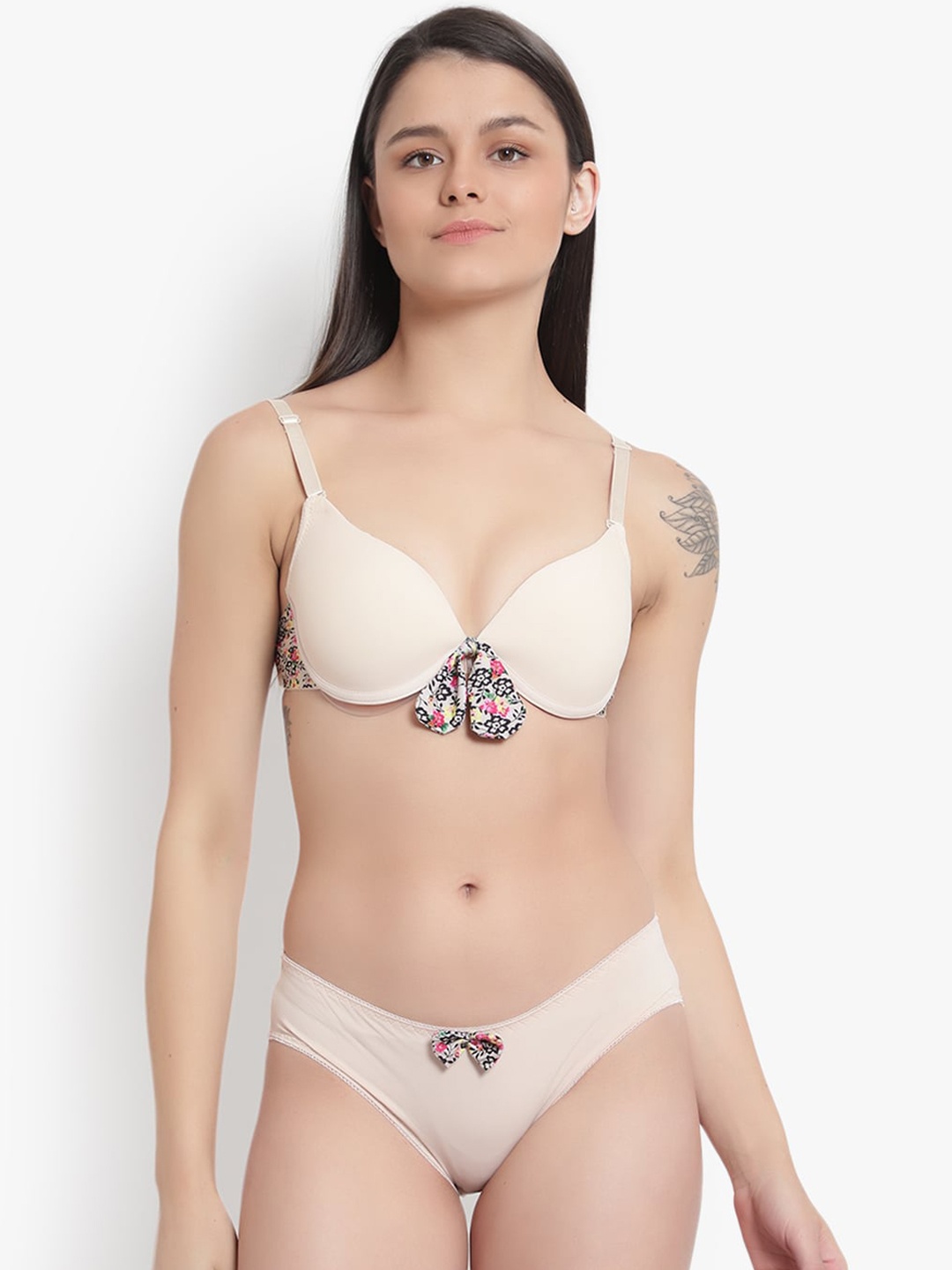 

BRACHY Women Beige Solid Lingerie Set